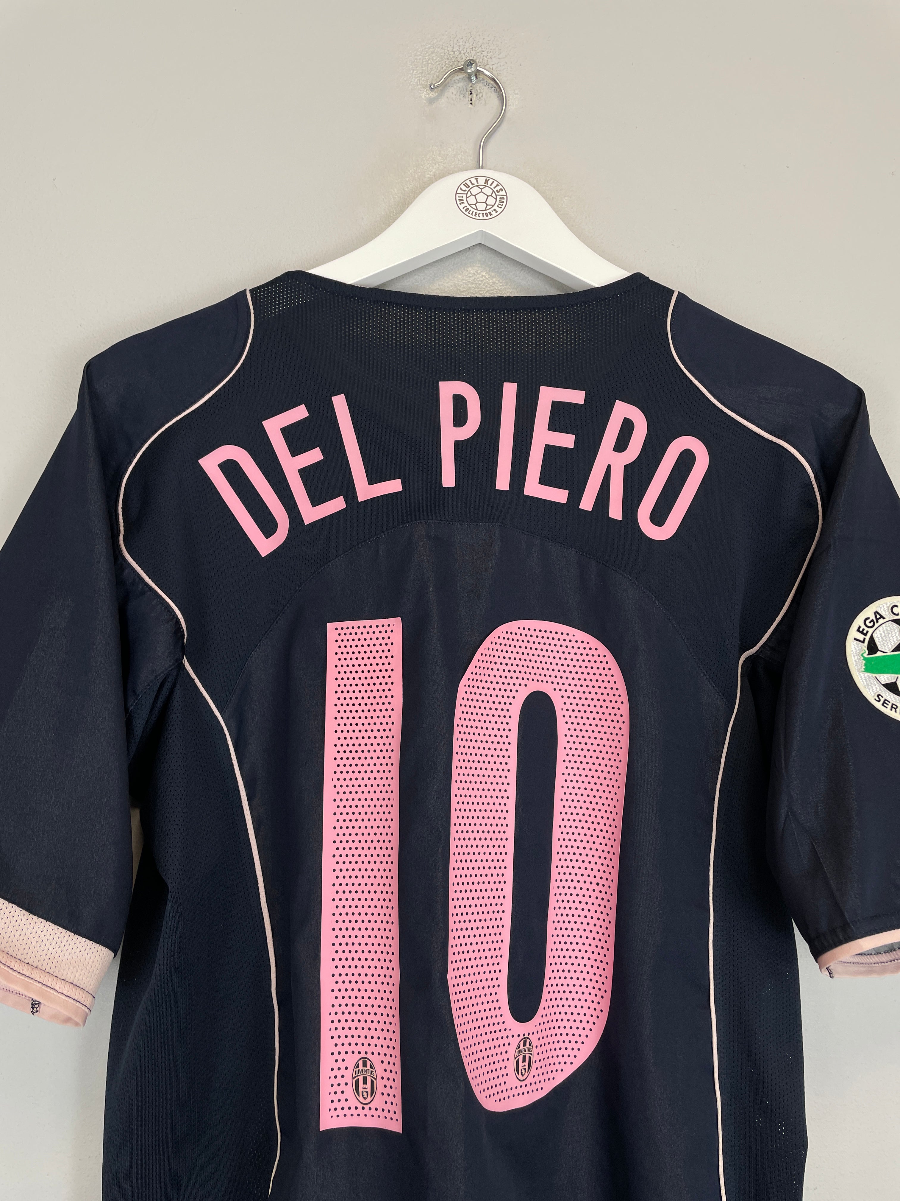 Shop 2004/05 JUVENTUS DEL PIERO #10 AWAY SHIRT (M) NIKE, classic football shirts, vintage football shirts & retro soccer jerseys at Cult Kits