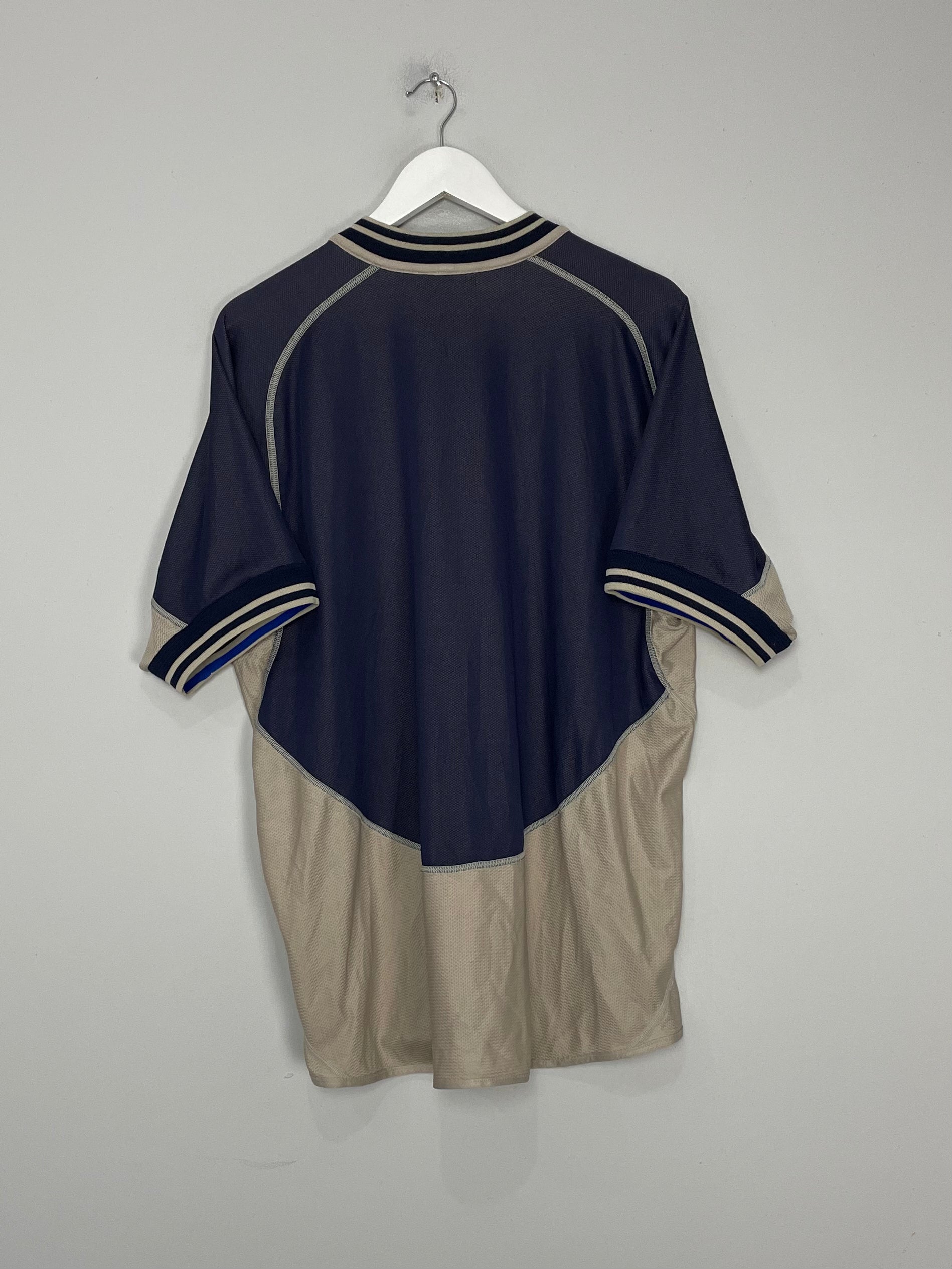 Shop 2004/05 LEICESTER CITY *125 YEARS* AWAY SHIRT (XL) LE COQ, classic football shirts, vintage football shirts & retro soccer jerseys at Cult Kits