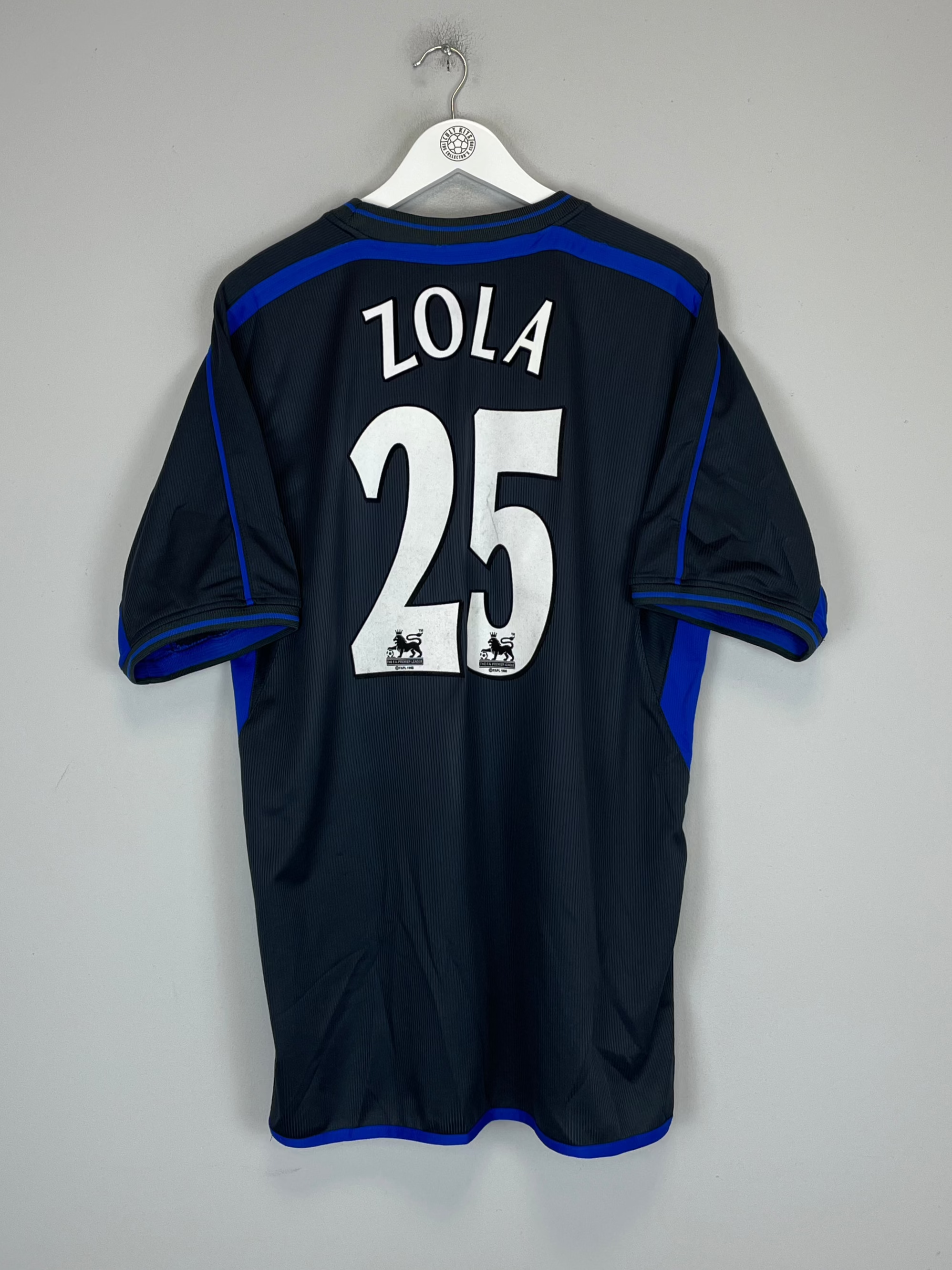 Shop 2002/04 CHELSEA ZOLA #25 AWAY SHIRT (XL) UMBRO, classic football shirts, vintage football shirts & retro soccer jerseys at Cult Kits
