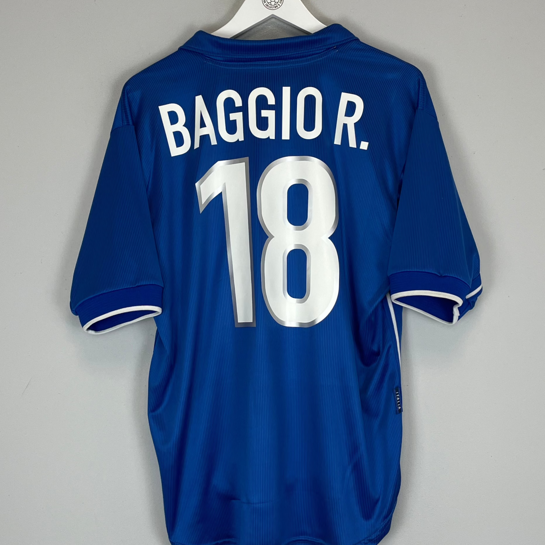 Shop 1997/98 ITALY R.BAGGIO #18 HOME SHIRT (L) NIKE, classic football shirts, vintage football shirts & retro soccer jerseys at Cult Kits