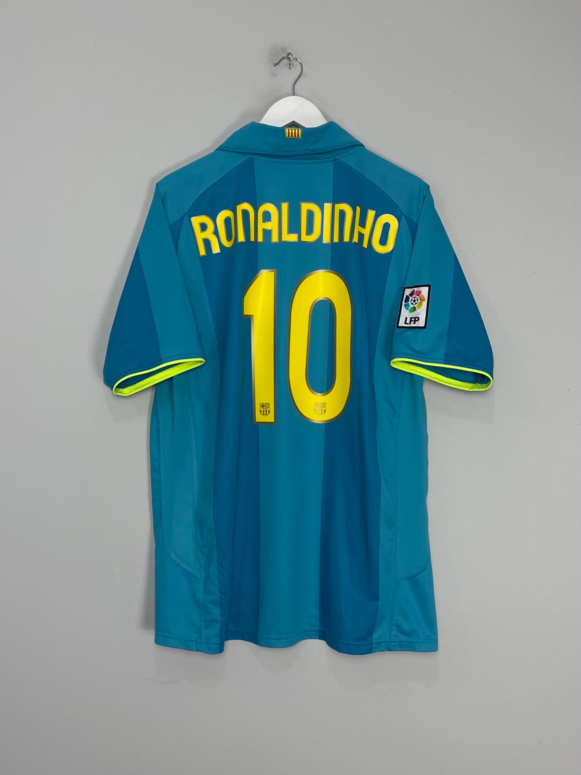 Shop 2007/09 BARCELONA RONALDINHO #10 AWAY SHIRT (XL) NIKE, classic football shirts, vintage football shirts & retro soccer jerseys at Cult Kits