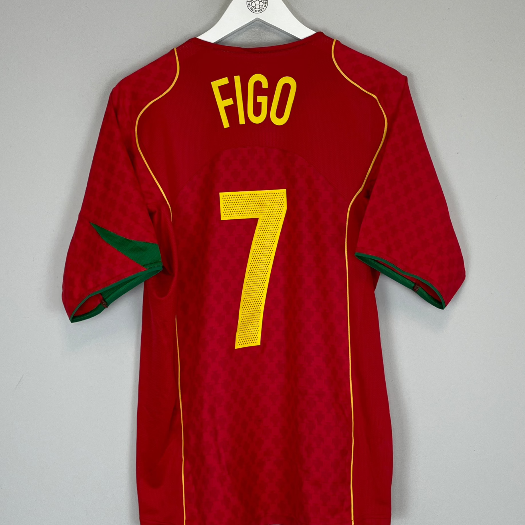 Shop 2004/05 PORTUGAL FIGO #7 HOME SHIRT (M) NIKE, classic football shirts, vintage football shirts & retro soccer jerseys at Cult Kits