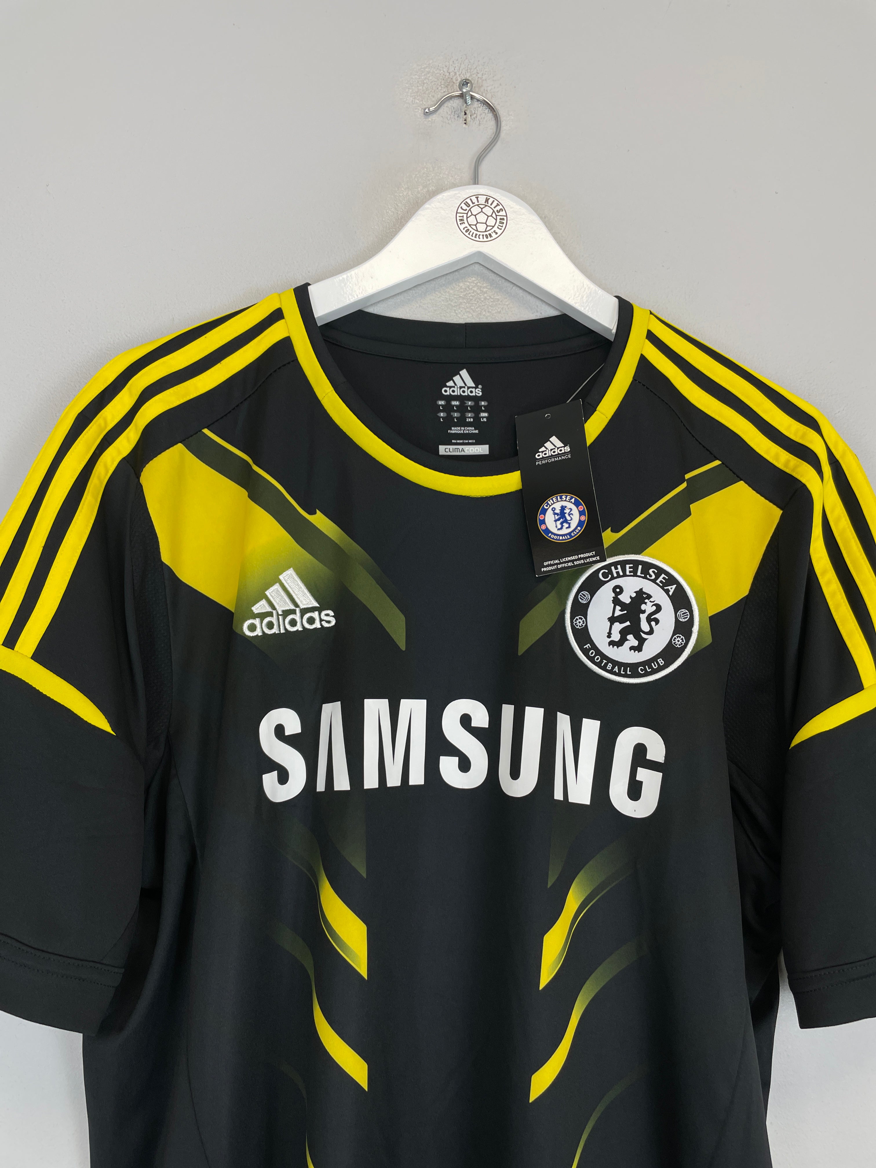 Shop 2012/13 CHELSEA HAZARD #17 *BNWT* THIRD SHIRT (L) ADIDAS, classic football shirts, vintage football shirts & retro soccer jerseys at Cult Kits