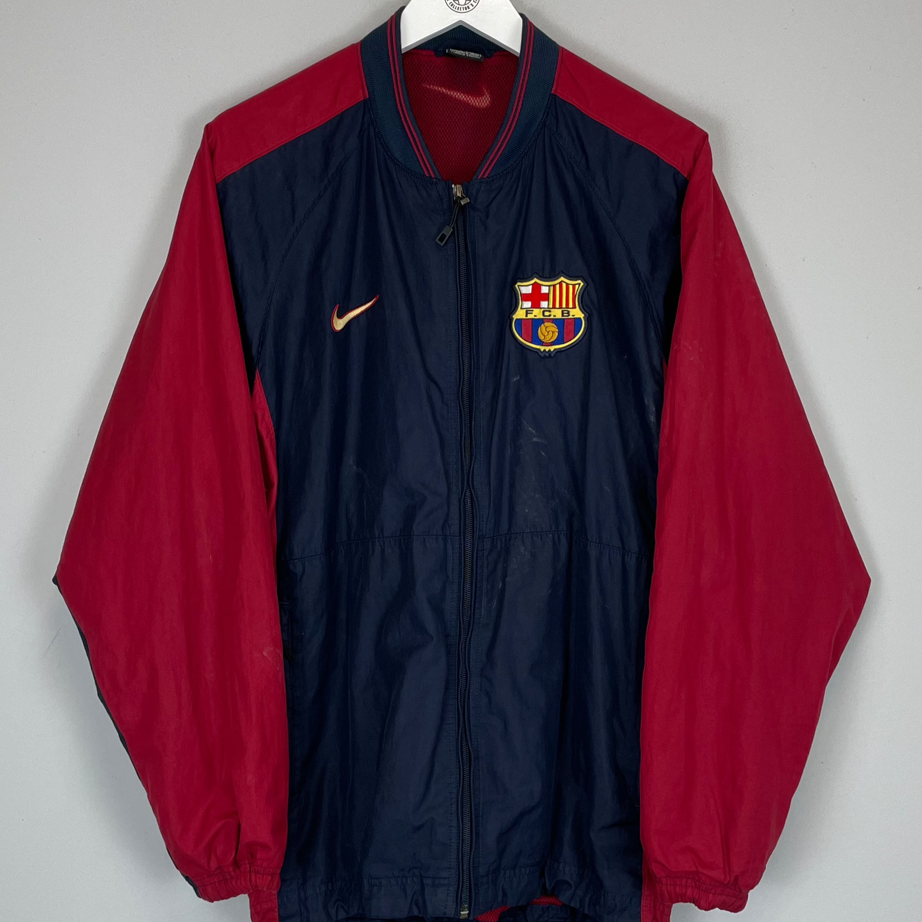 Shop 1998/00 BARCELONA TRACK JACKET (M) NIKE, classic football shirts, vintage football shirts & retro soccer jerseys at Cult Kits