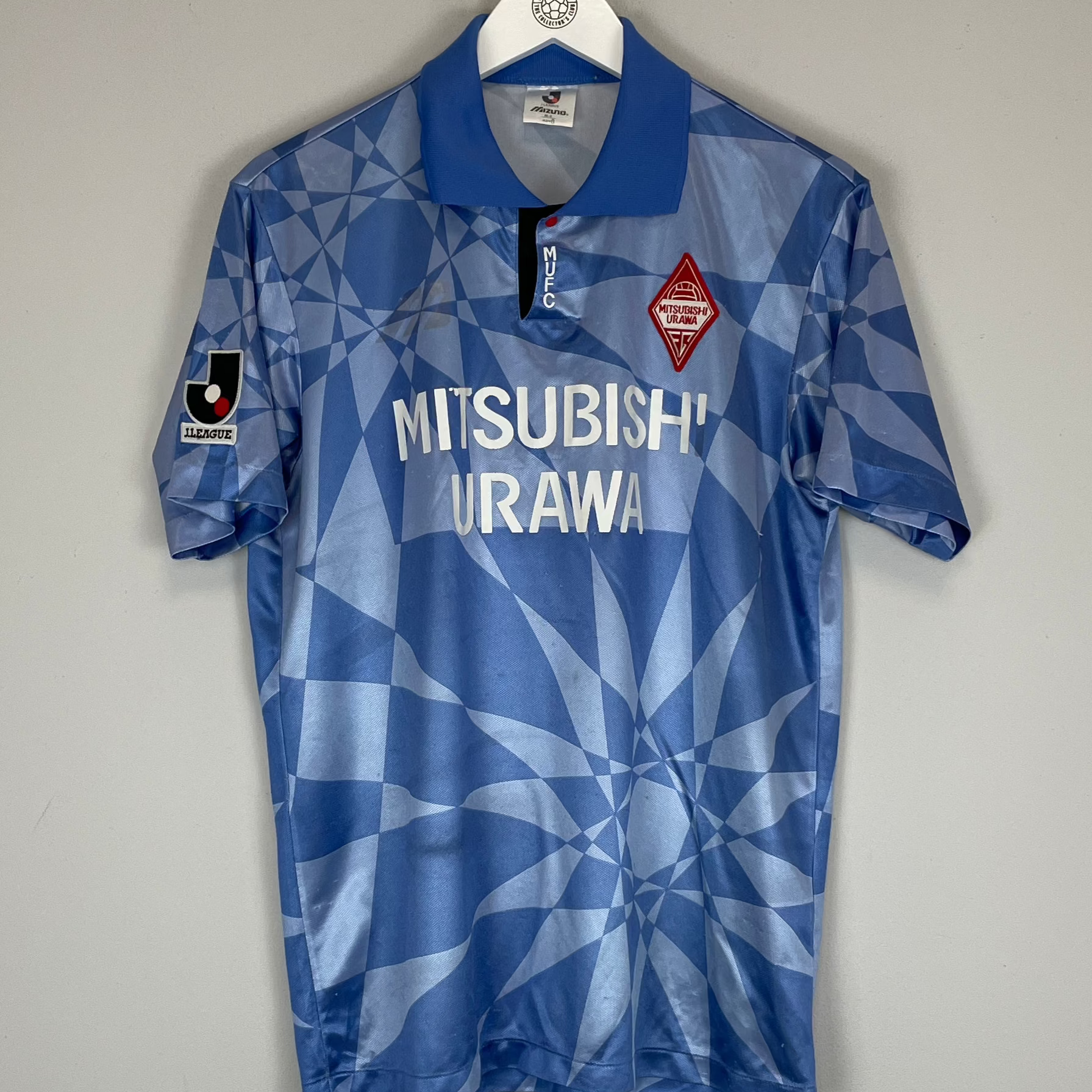 Shop 1994 URAWA RED DIAMONDS AWAY SHIRT (L) MIZUNO, classic football shirts, vintage football shirts & retro soccer jerseys at Cult Kits
