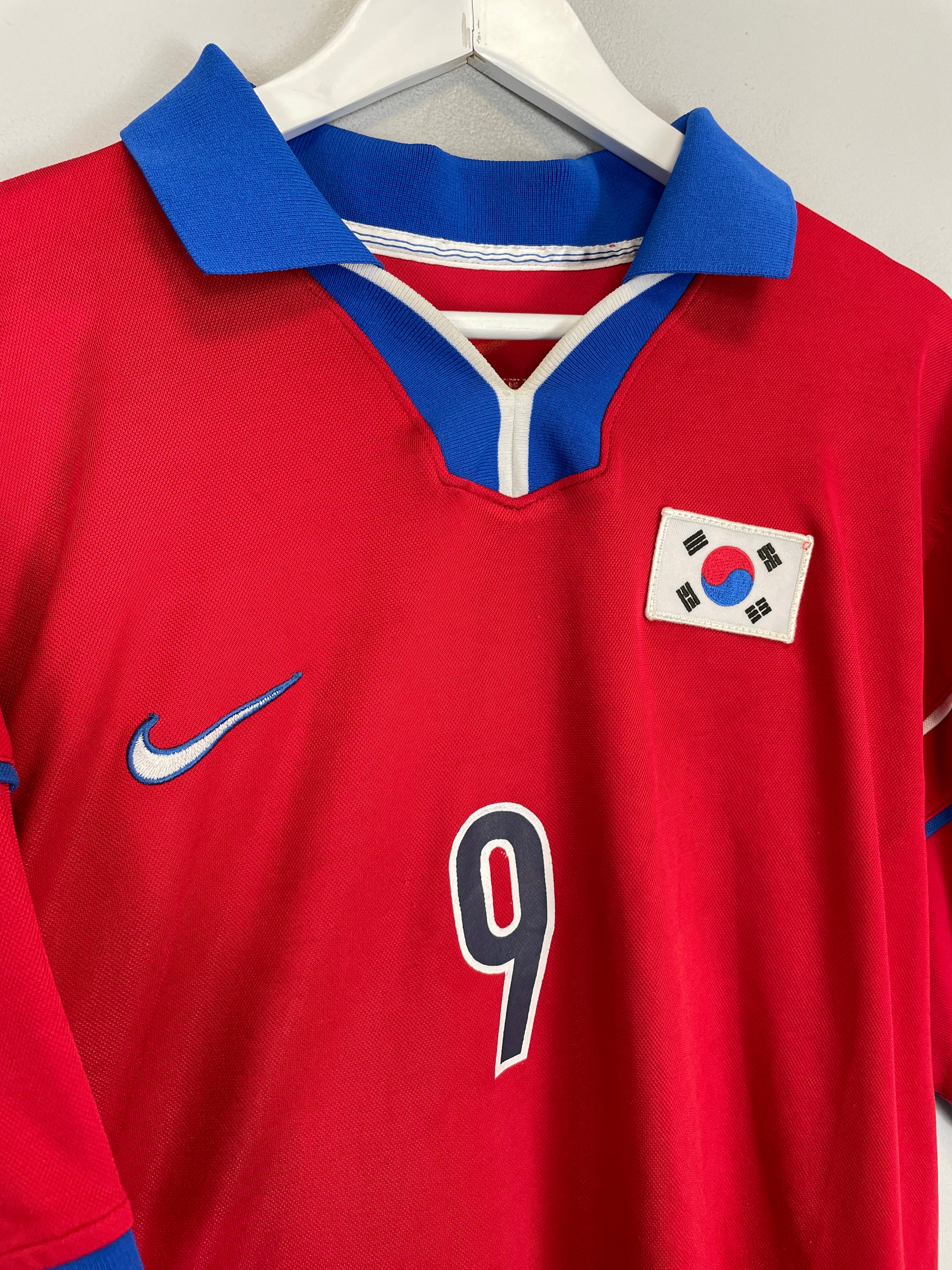 Shop 1998/01 SOUTH KOREA D H KIM #9 HOME SHIRT (XL) NIKE, classic football shirts, vintage football shirts & retro soccer jerseys at Cult Kits