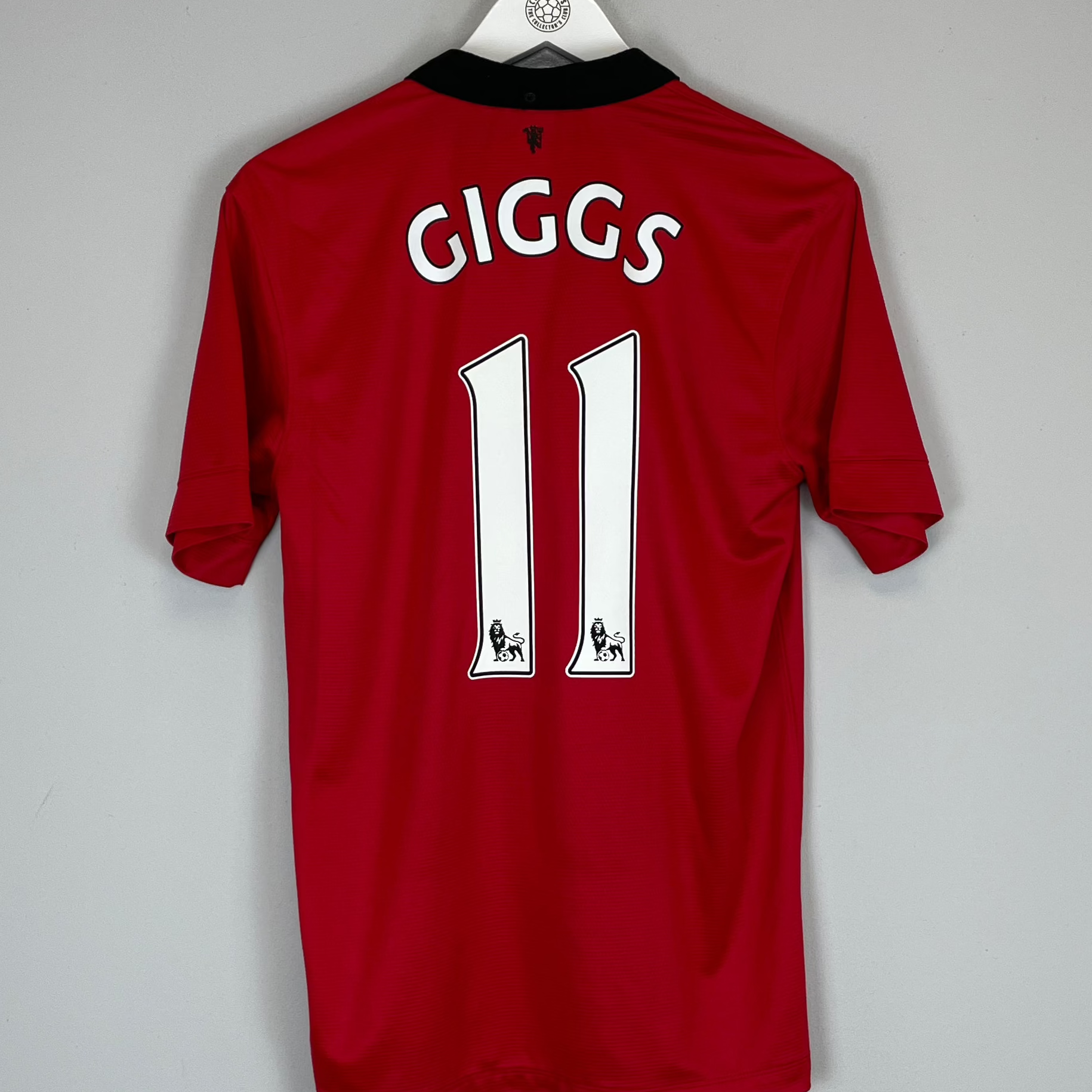 Shop 2013/14 MANCHESTER UNITED GIGGS #11 HOME SHIRT (M) NIKE, classic football shirts, vintage football shirts & retro soccer jerseys at Cult Kits