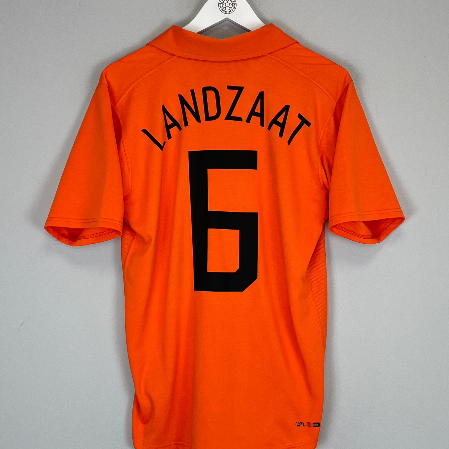 Shop 2006/08 NETHERLANDS LANDZAAT #6 HOME SHIRT (M) NIKE, classic football shirts, vintage football shirts & retro soccer jerseys at Cult Kits