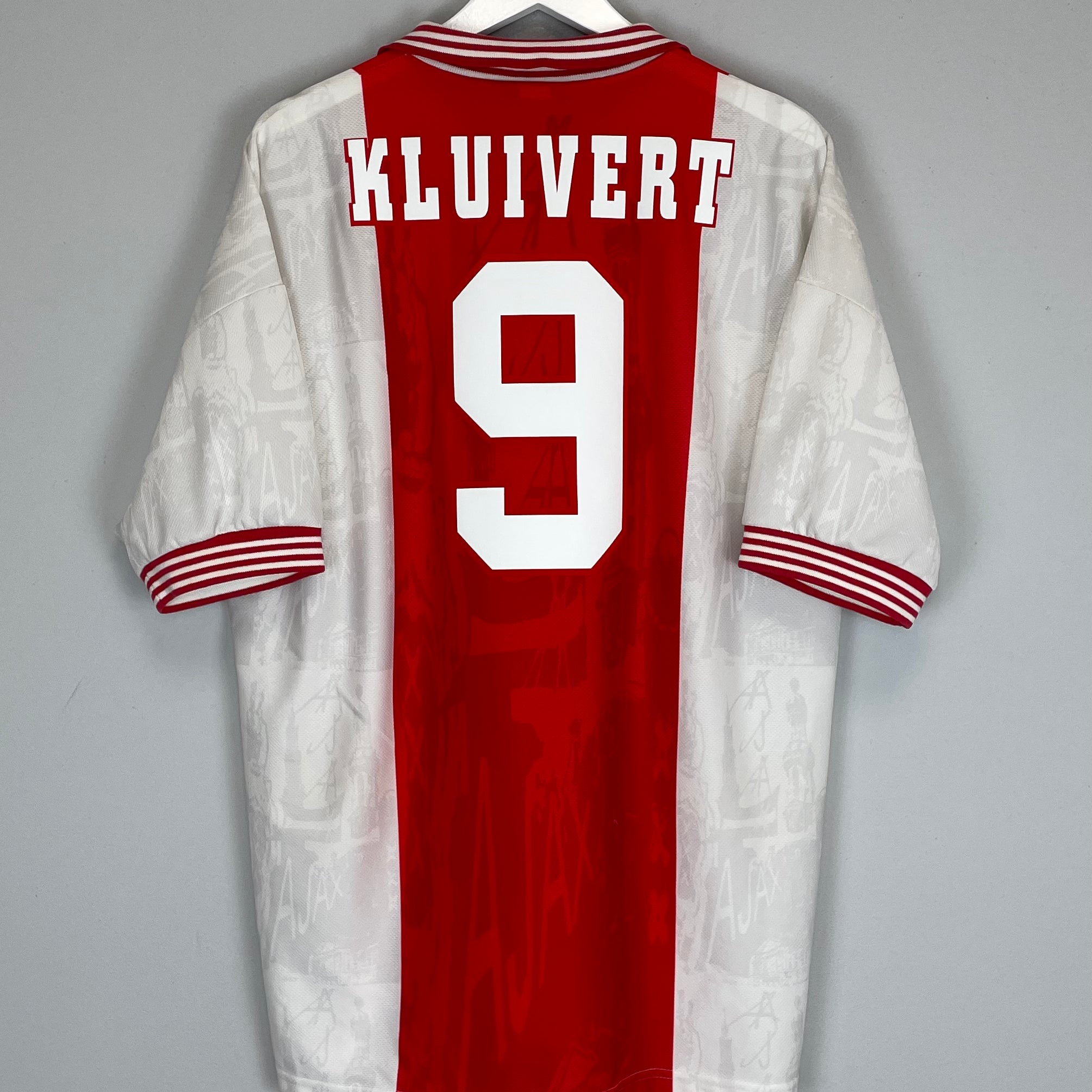 Shop 1996/97 AJAX KLUIVERT #9 HOME SHIRT (XL) UMBRO, classic football shirts, vintage football shirts & retro soccer jerseys at Cult Kits