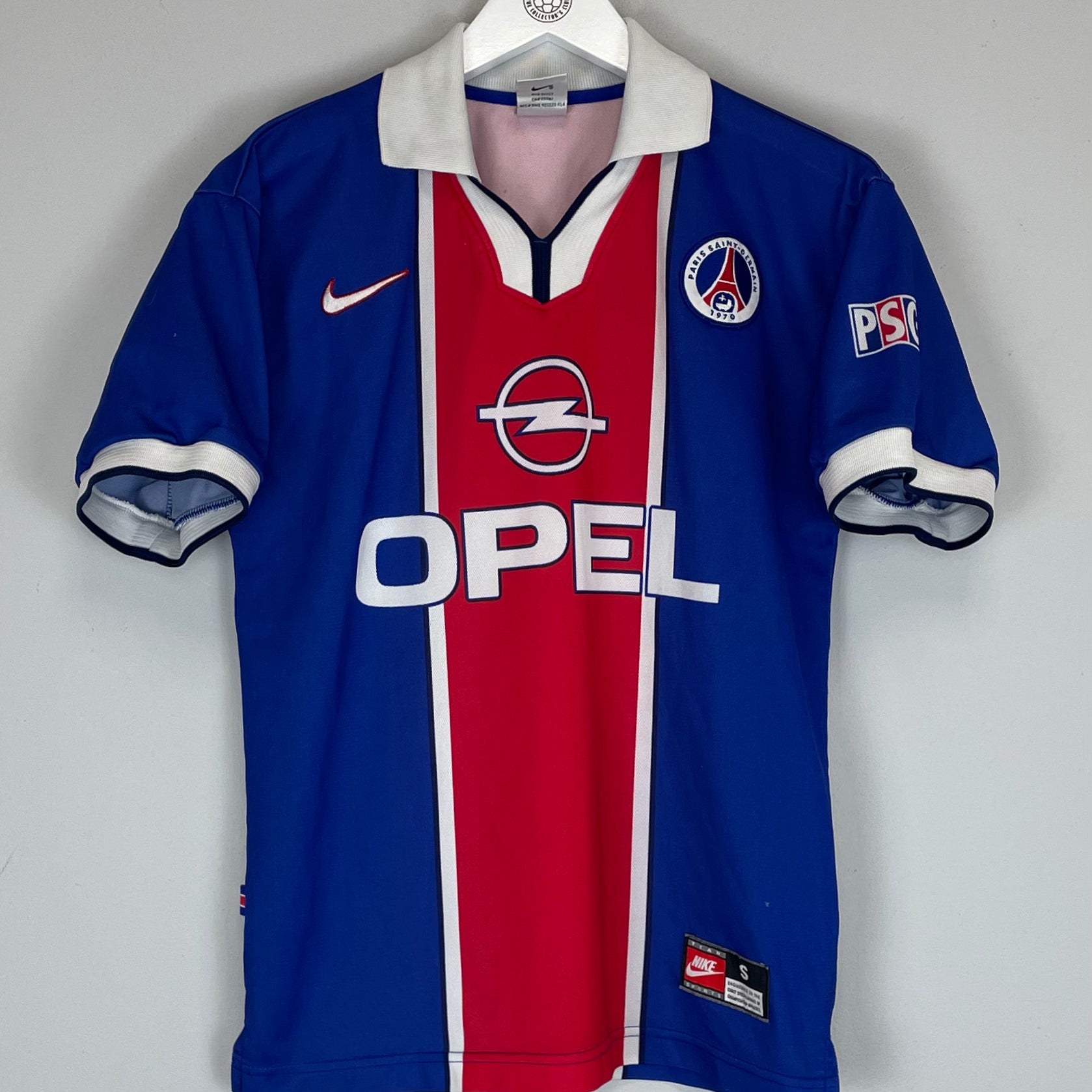 Shop 1997/98 PSG HOME SHIRT (S) NIKE, classic football shirts, vintage football shirts & retro soccer jerseys at Cult Kits