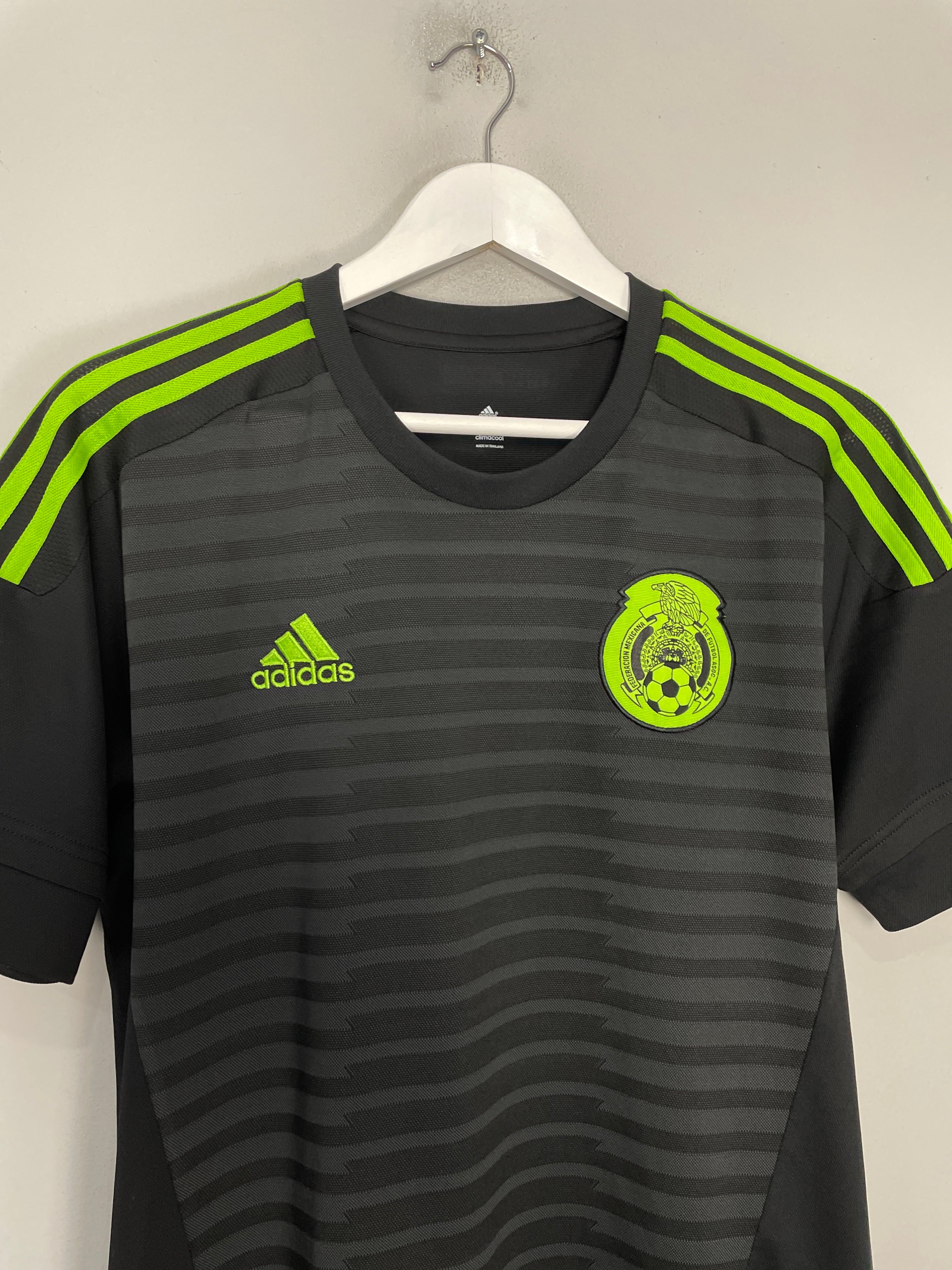 Shop 2015/16 MEXICO HOME SHIRT (M) ADIDAS, classic football shirts, vintage football shirts & retro soccer jerseys at Cult Kits