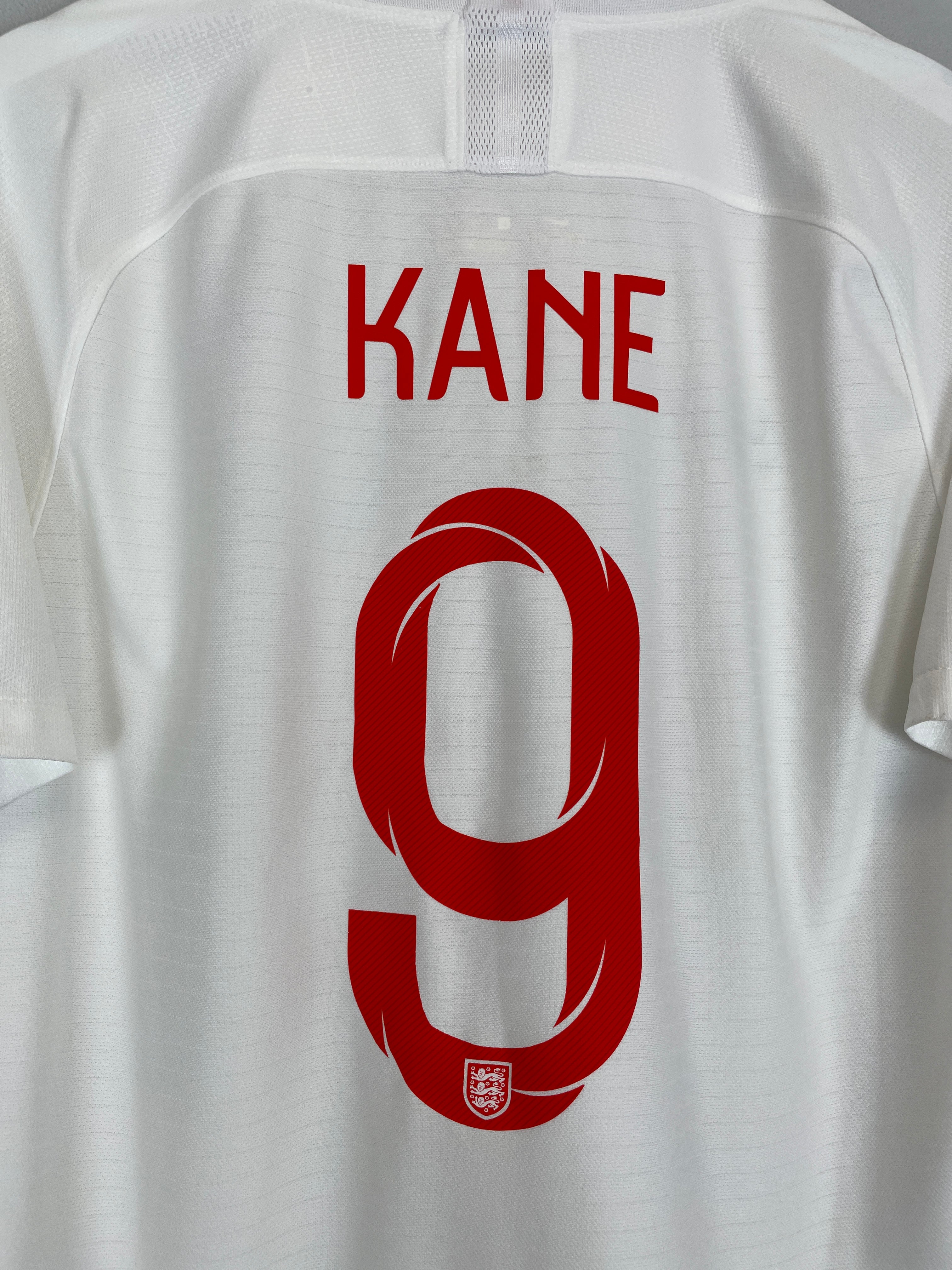 Shop 2018/19 ENGLAND KANE #9 HOME SHIRT (L) NIKE, classic football shirts, vintage football shirts & retro soccer jerseys at Cult Kits