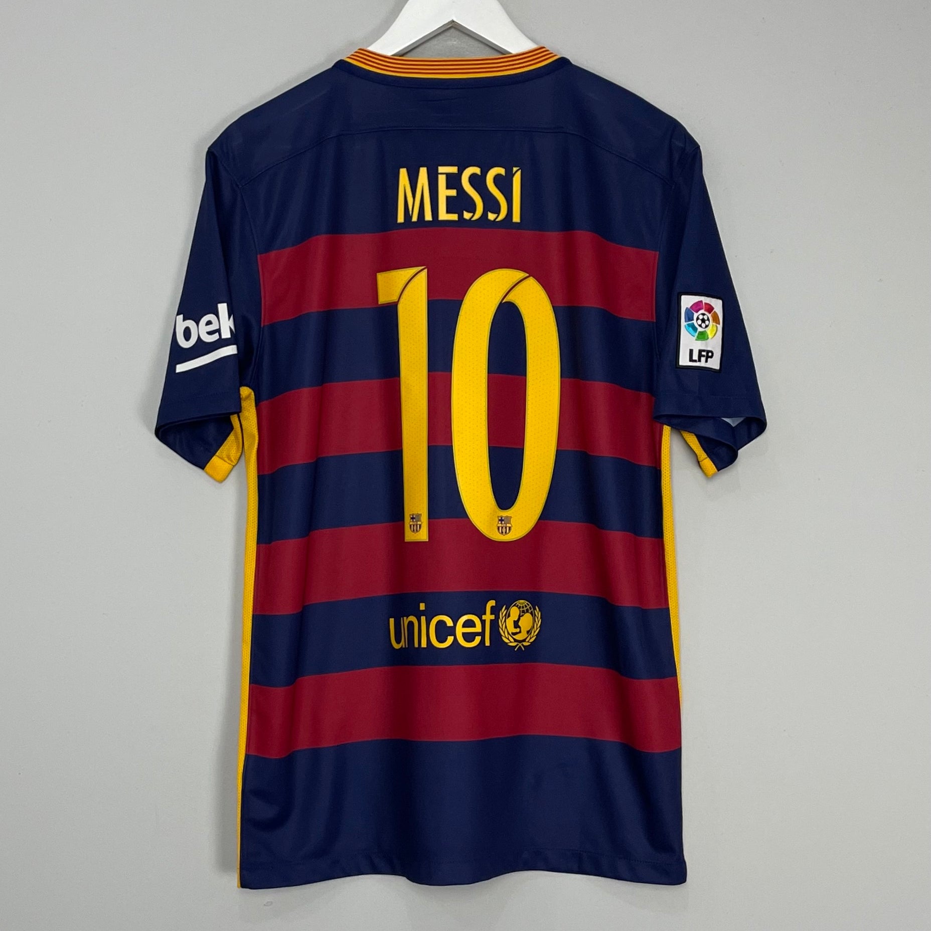 Shop 2015/16 BARCELONA MESSI #10 HOME SHIRT (L) NIKE, classic football shirts, vintage football shirts & retro soccer jerseys at Cult Kits