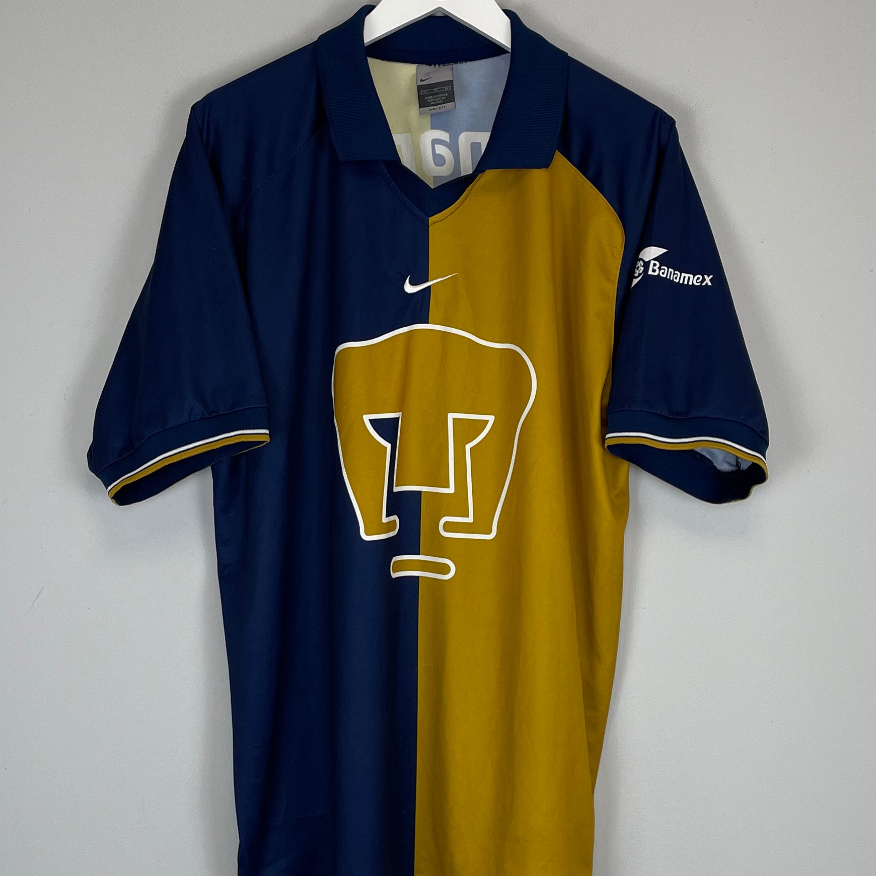 Shop 2001/02 UNAM PUMAS HOME SHIRT (XL) NIKE, classic football shirts, vintage football shirts & retro soccer jerseys at Cult Kits