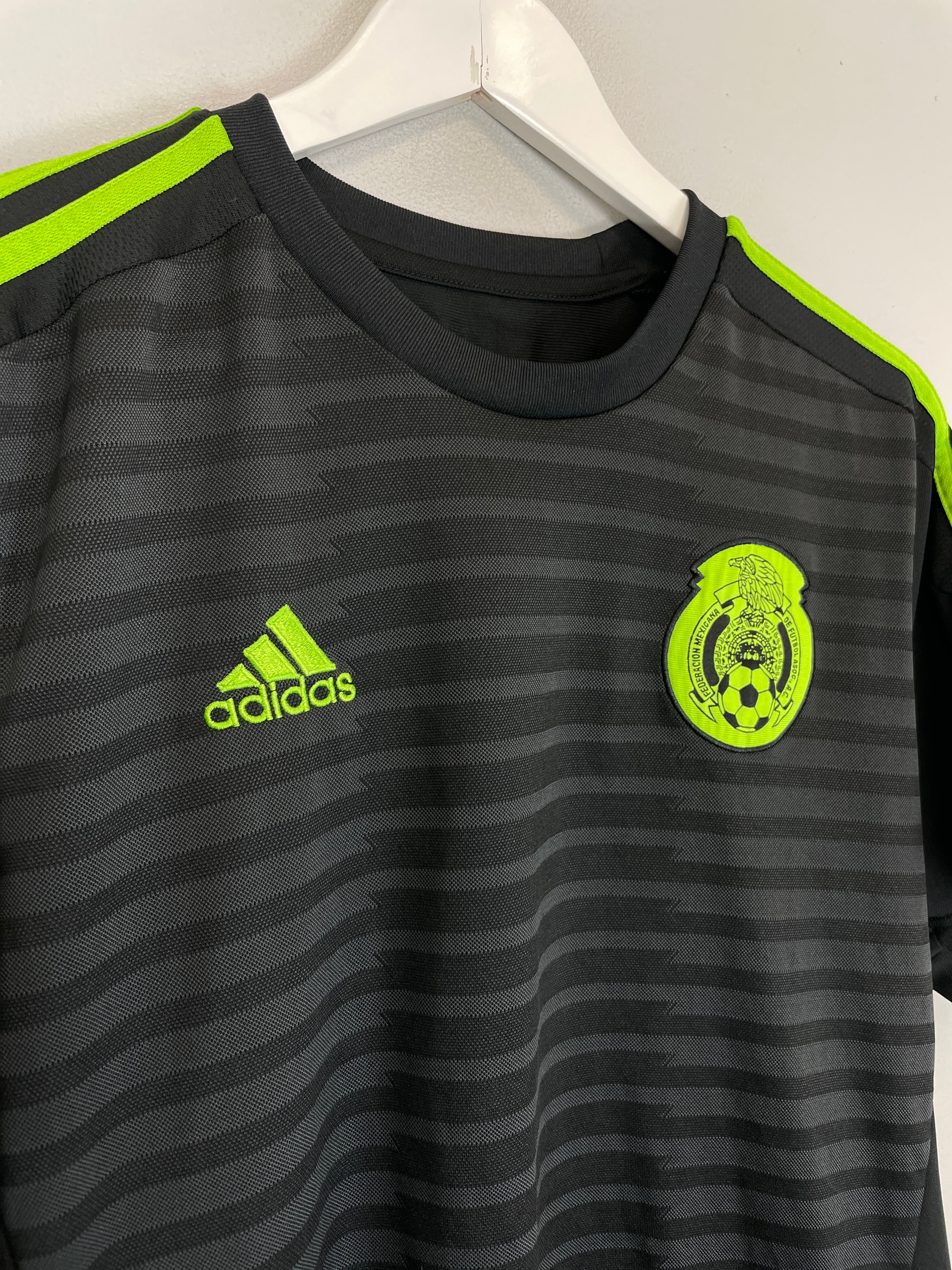 Shop 2015/16 MEXICO HOME SHIRT (L) ADIDAS, classic football shirts, vintage football shirts & retro soccer jerseys at Cult Kits