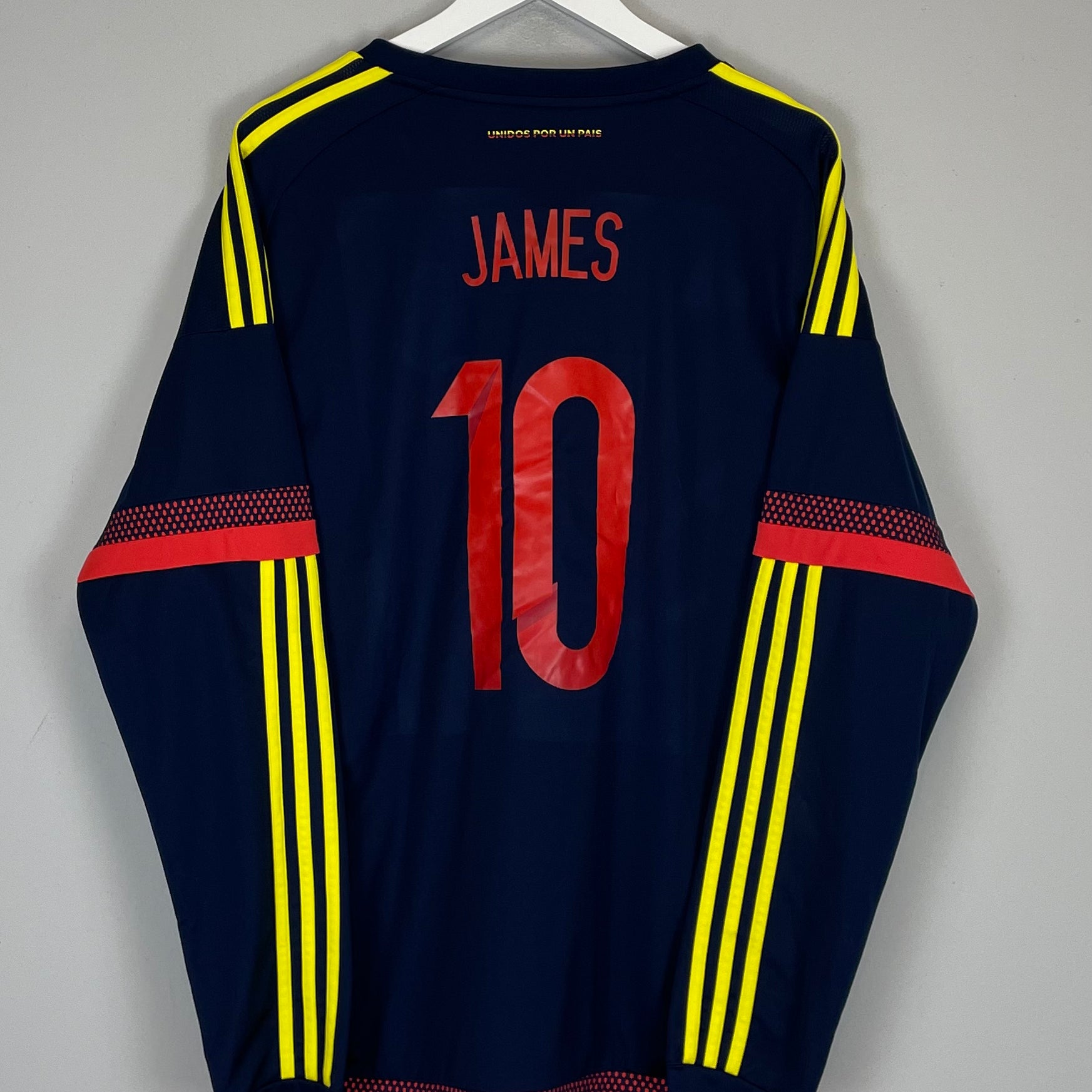 Shop 2015/16 COLOMBIA JAMES #10 L/S AWAY SHIRT (XL) ADIDAS, classic football shirts, vintage football shirts & retro soccer jerseys at Cult Kits