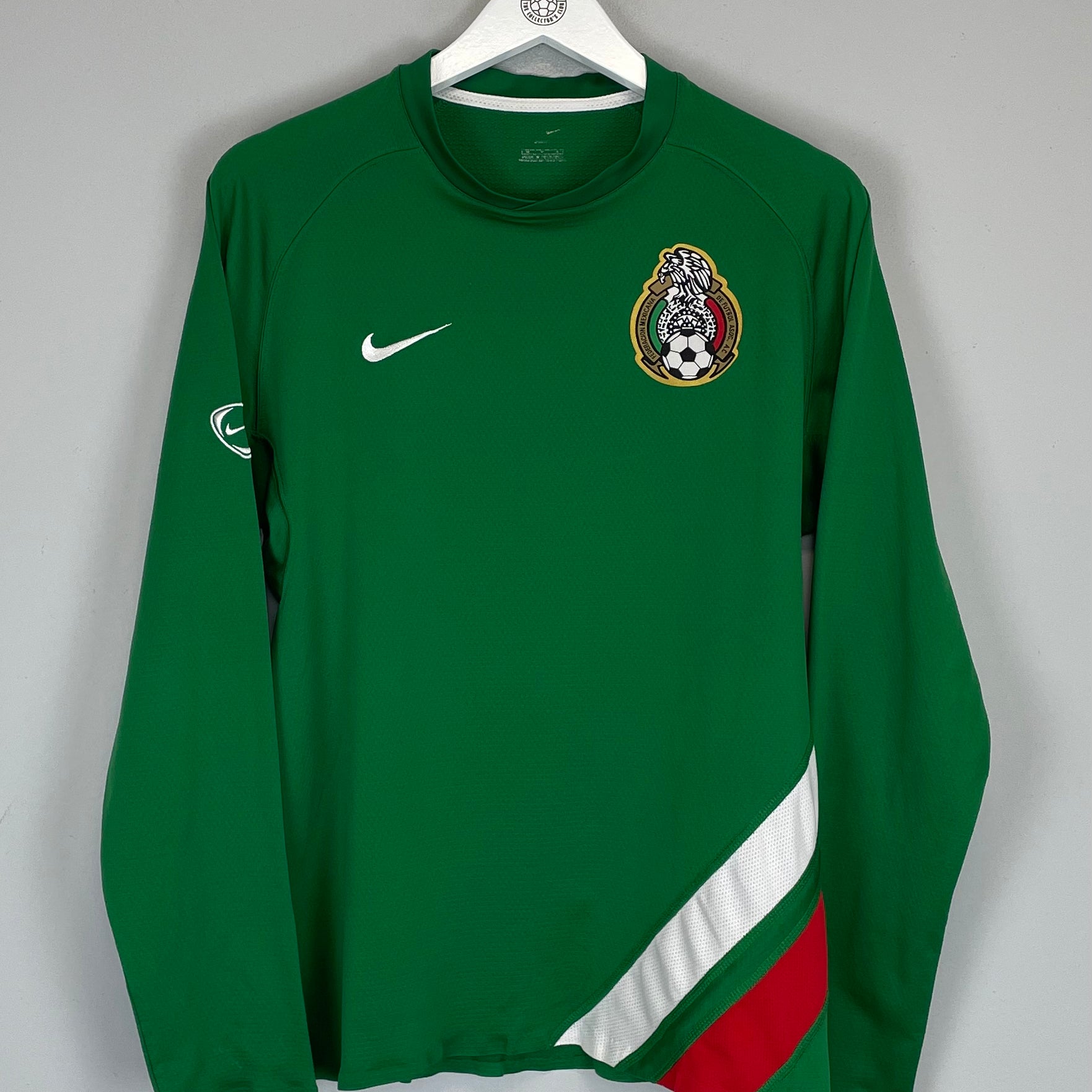 Shop 2006 MEXICO L/S TRAINING SHIRT (M) NIKE, classic football shirts, vintage football shirts & retro soccer jerseys at Cult Kits
