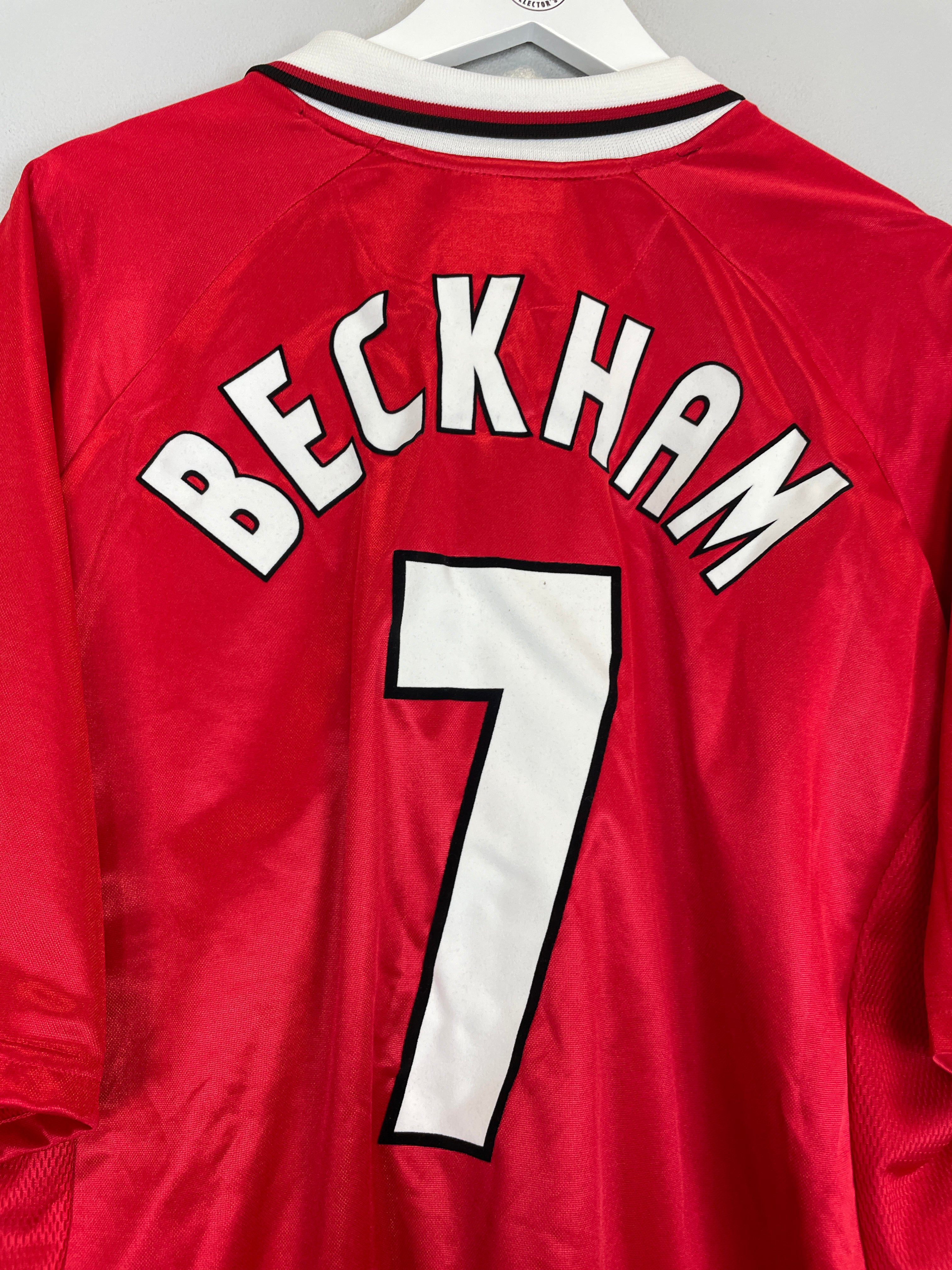 Shop 1999/00 MANCHESTER UNITED BECKHAM #7 C/L WINNERS HOME SHIRT (XXL) UMBRO, classic football shirts, vintage football shirts & retro soccer jerseys at Cult Kits