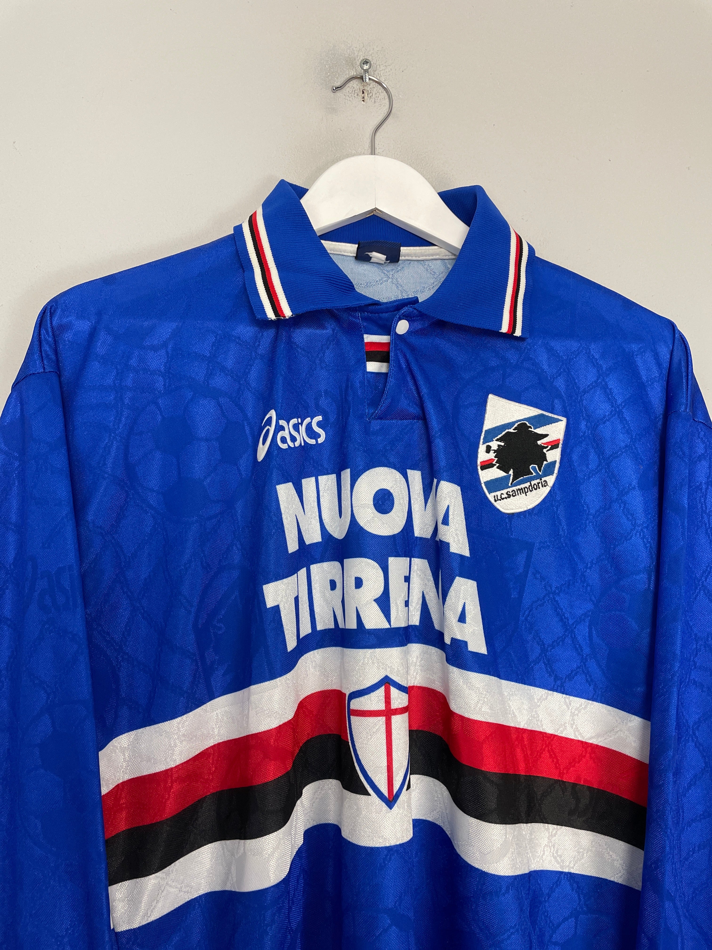 Shop 1995/96 SAMPDORIA #6 L/S HOME SHIRT (L) ASICS, classic football shirts, vintage football shirts & retro soccer jerseys at Cult Kits
