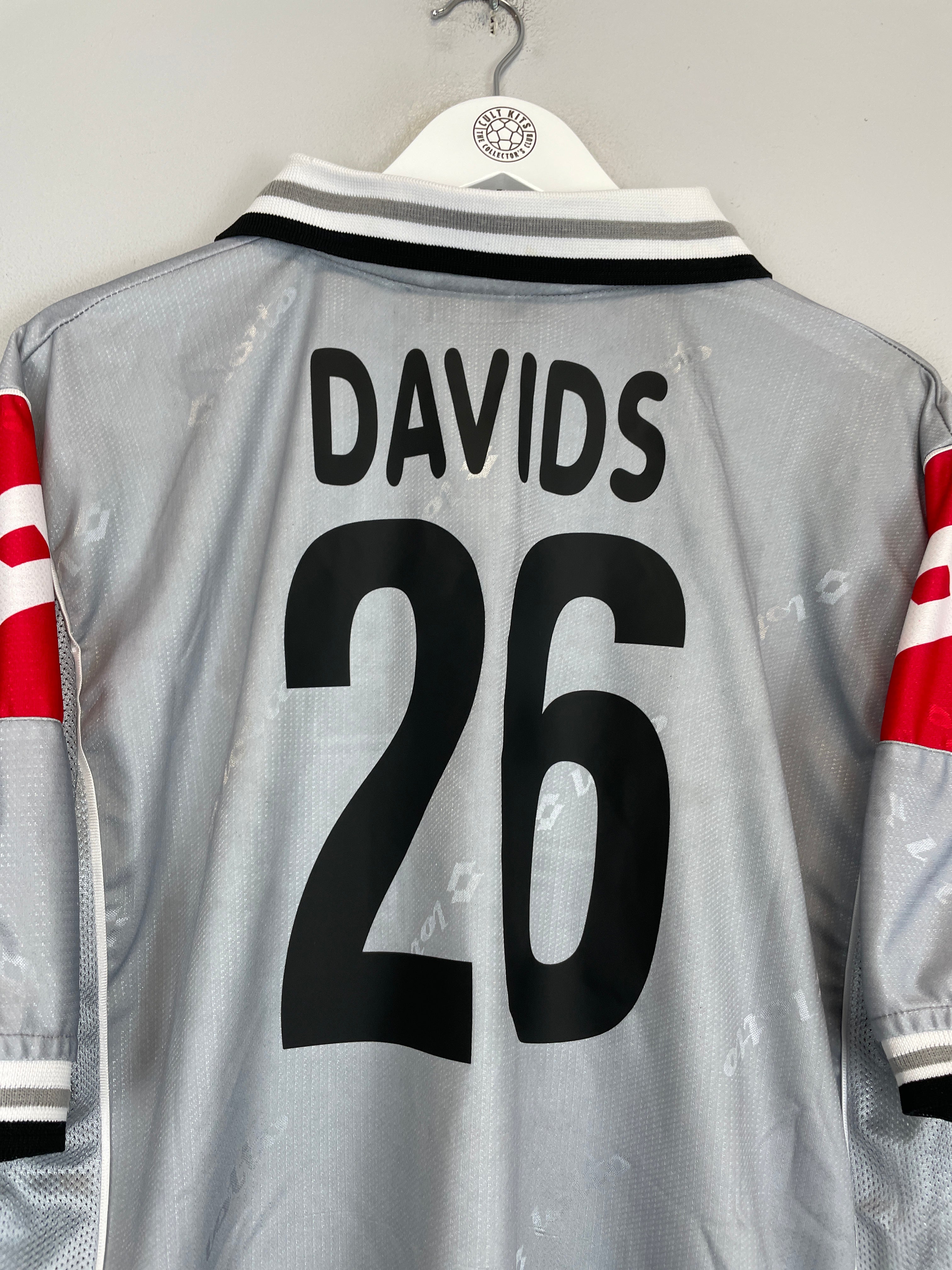 Shop 2000/01 JUVENTUS DAVIDS #26 THIRD SHIRT (L) LOTTO, classic football shirts, vintage football shirts & retro soccer jerseys at Cult Kits