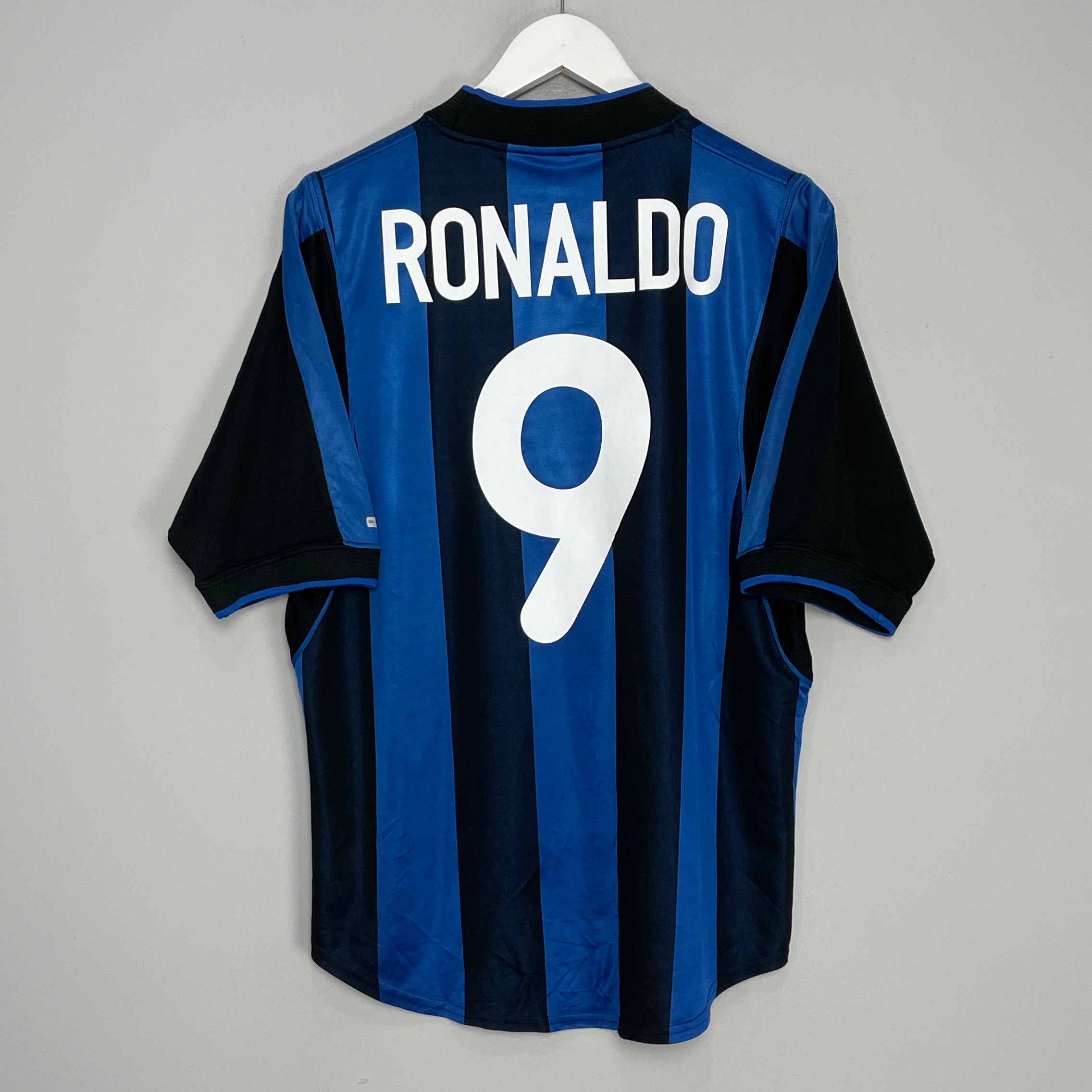 Shop 2001/02 INTER MILAN RONALDO #9 HOME SHIRT (M) NIKE, classic football shirts, vintage football shirts & retro soccer jerseys at Cult Kits