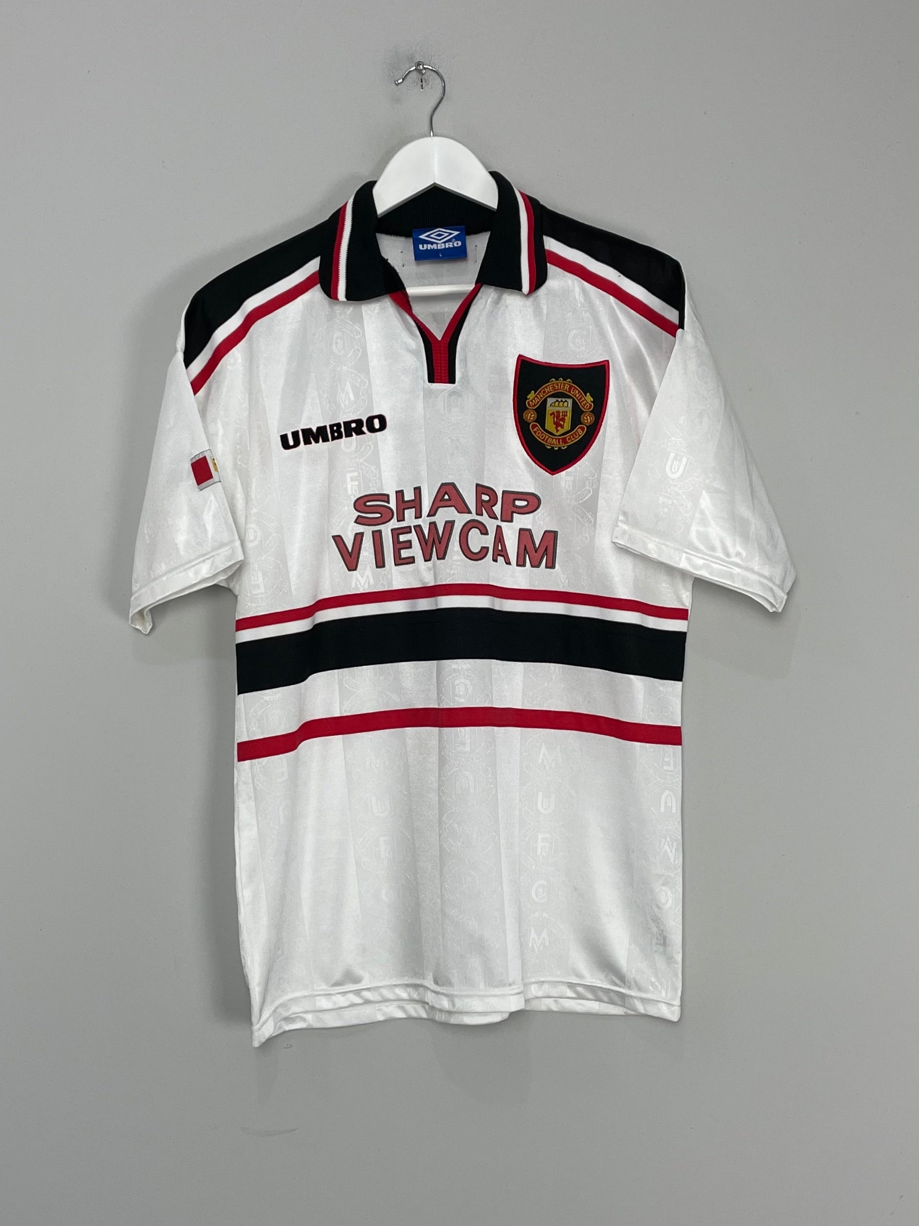 Shop 1997/99 MANCHESTER UNITED BECKHAM #7 AWAY SHIRT (L) UMBRO, classic football shirts, vintage football shirts & retro soccer jerseys at Cult Kits