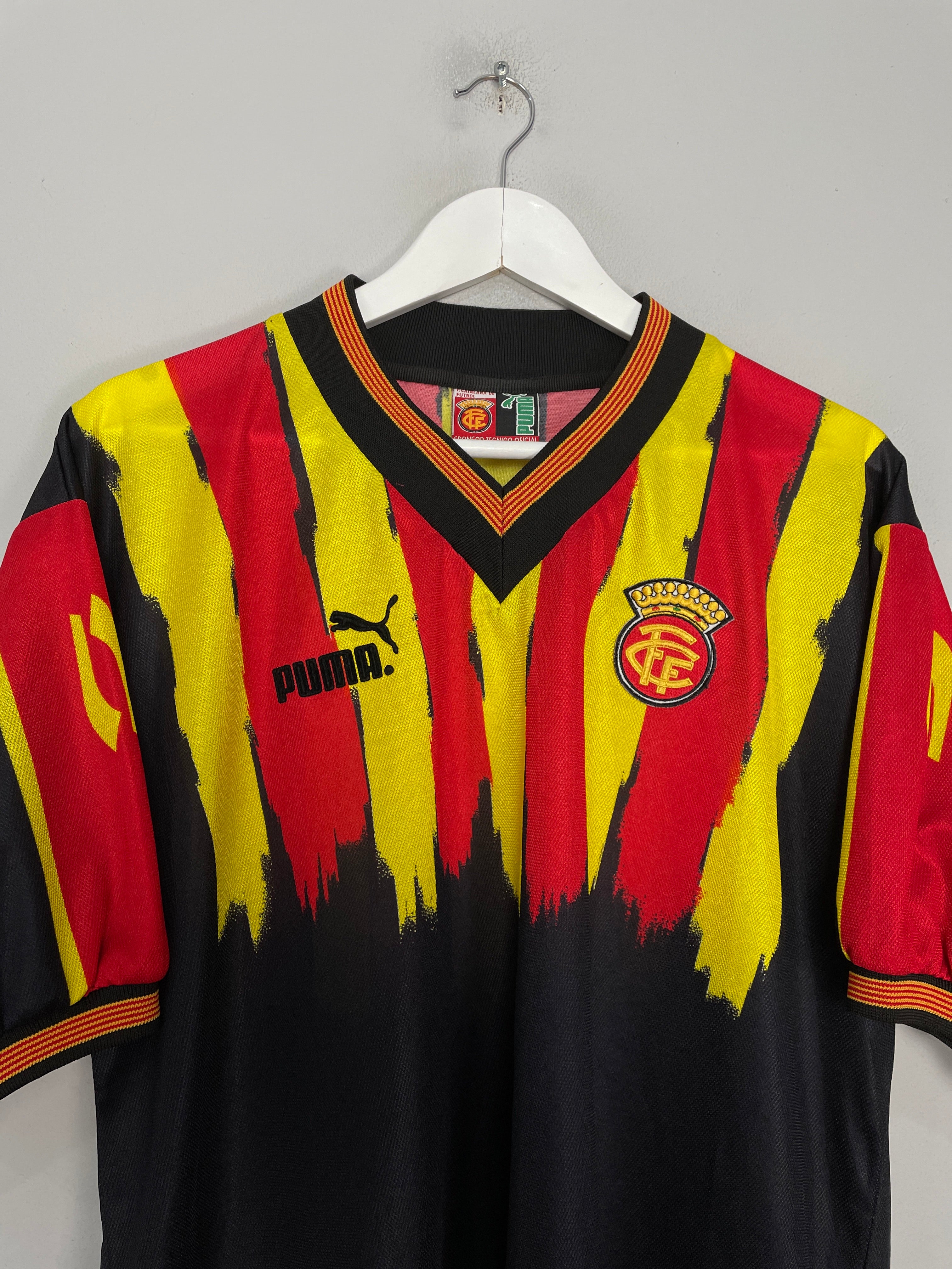 Shop 1995/96 CATALUNYA AWAY SHIRT (XL) PUMA, classic football shirts, vintage football shirts & retro soccer jerseys at Cult Kits