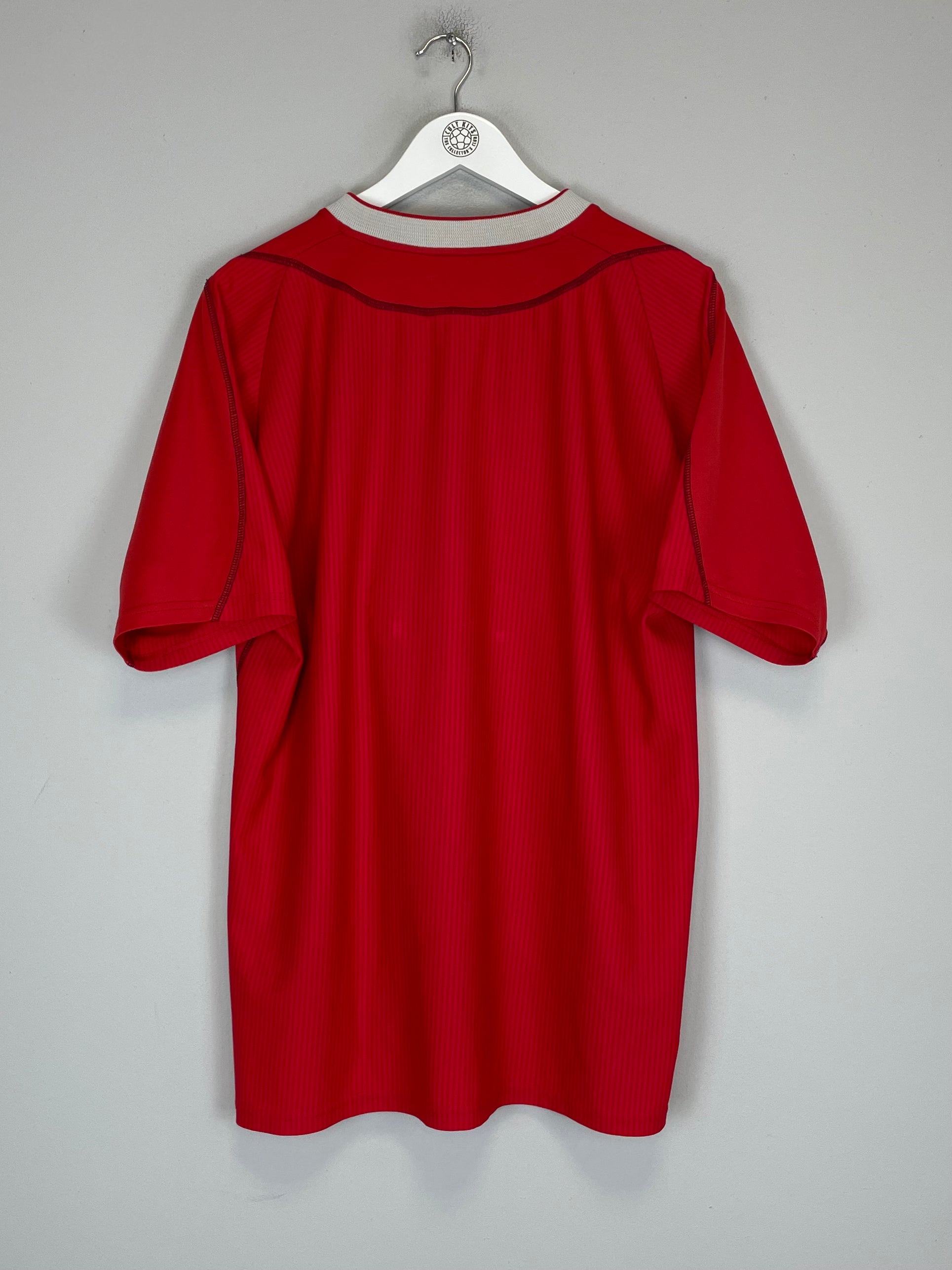 Shop 2002/04 LIVERPOOL HOME SHIRT (L) REEBOK, classic football shirts, vintage football shirts & retro soccer jerseys at Cult Kits