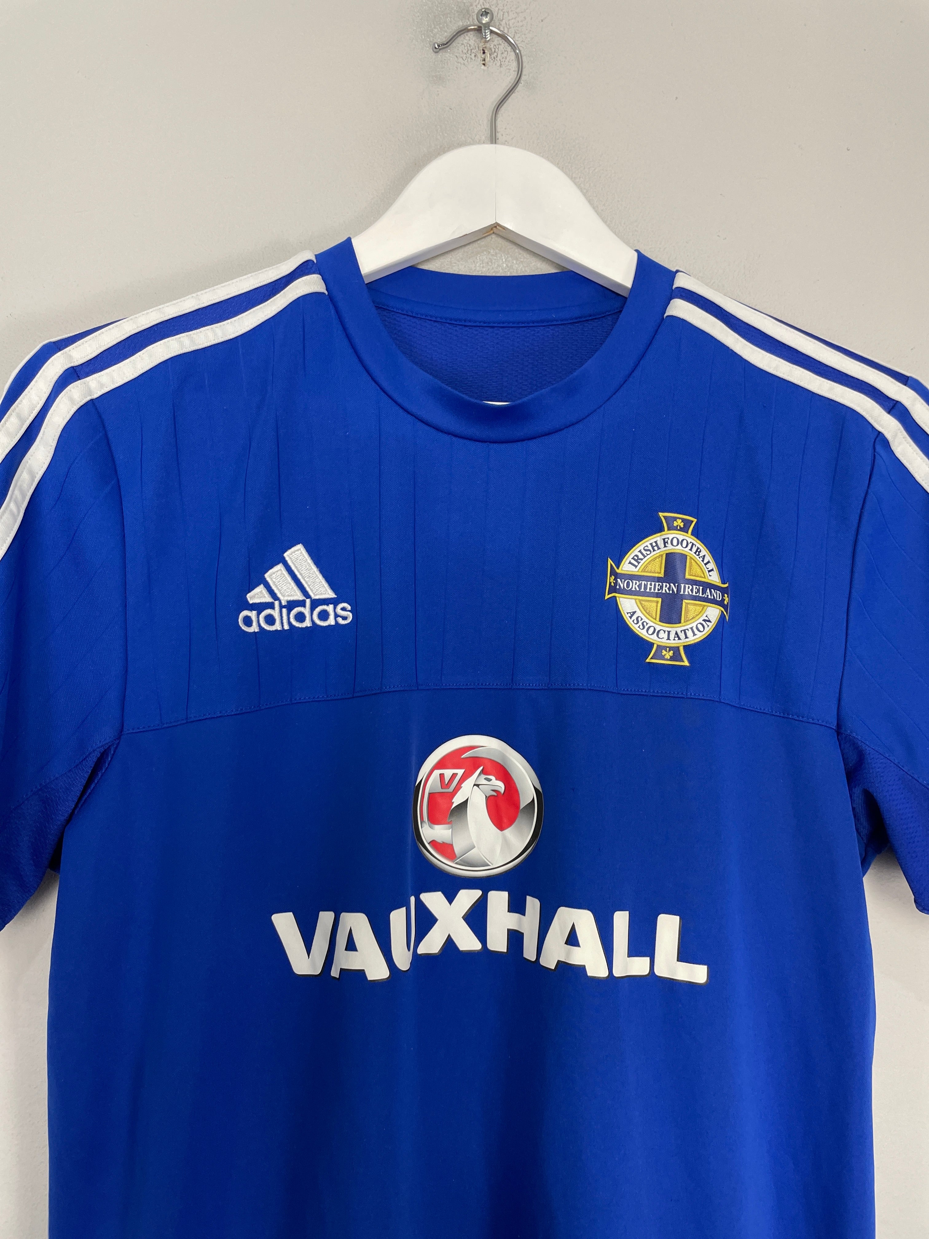 Shop 2016/18 NORTHERN IRELAND TRAINING SHIRT (M) ADIDAS, classic football shirts, vintage football shirts & retro soccer jerseys at Cult Kits