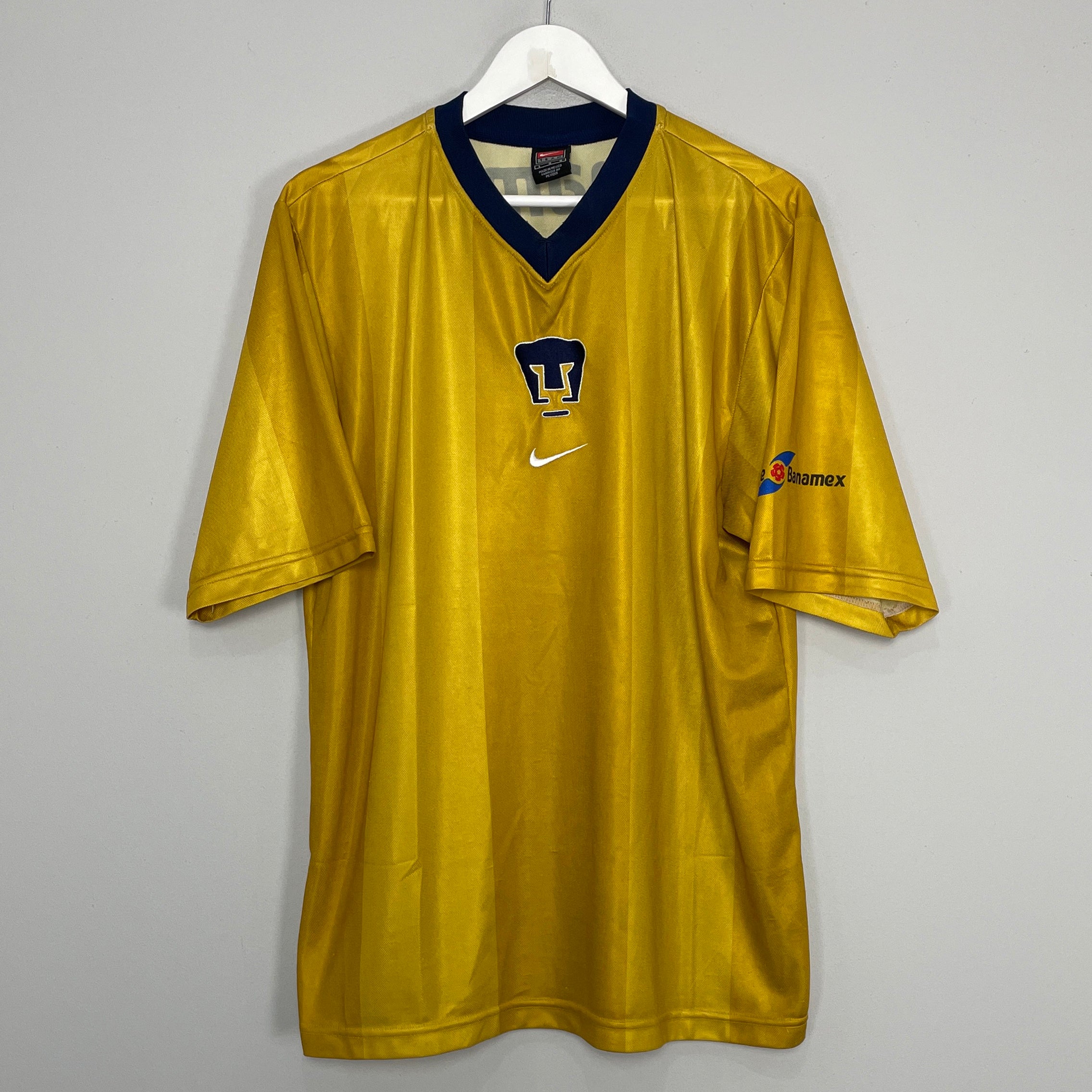 Shop 2000/01 UNAM PUMAS AWAY SHIRT (L) NIKE, classic football shirts, vintage football shirts & retro soccer jerseys at Cult Kits