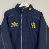 Shop 1998/99 CHELSEA BENCH COAT (L) UMBRO, classic football shirts, vintage football shirts & retro soccer jerseys at Cult Kits