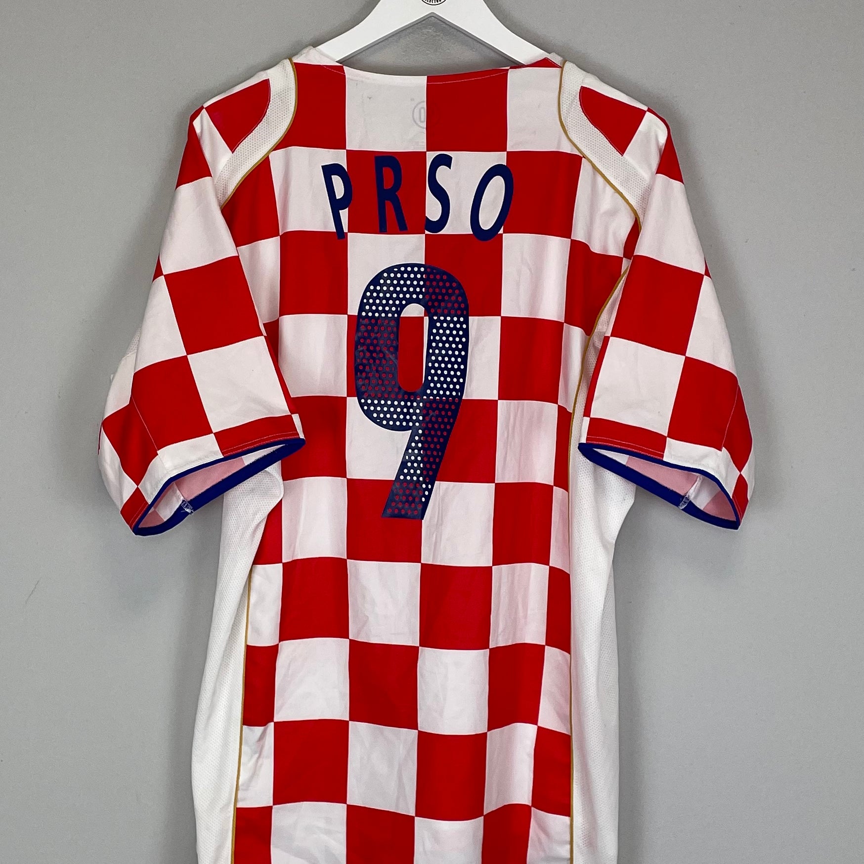 Shop 2004/06 CROATIA PRSO #9 HOME SHIRT (XL) NIKE, classic football shirts, vintage football shirts & retro soccer jerseys at Cult Kits