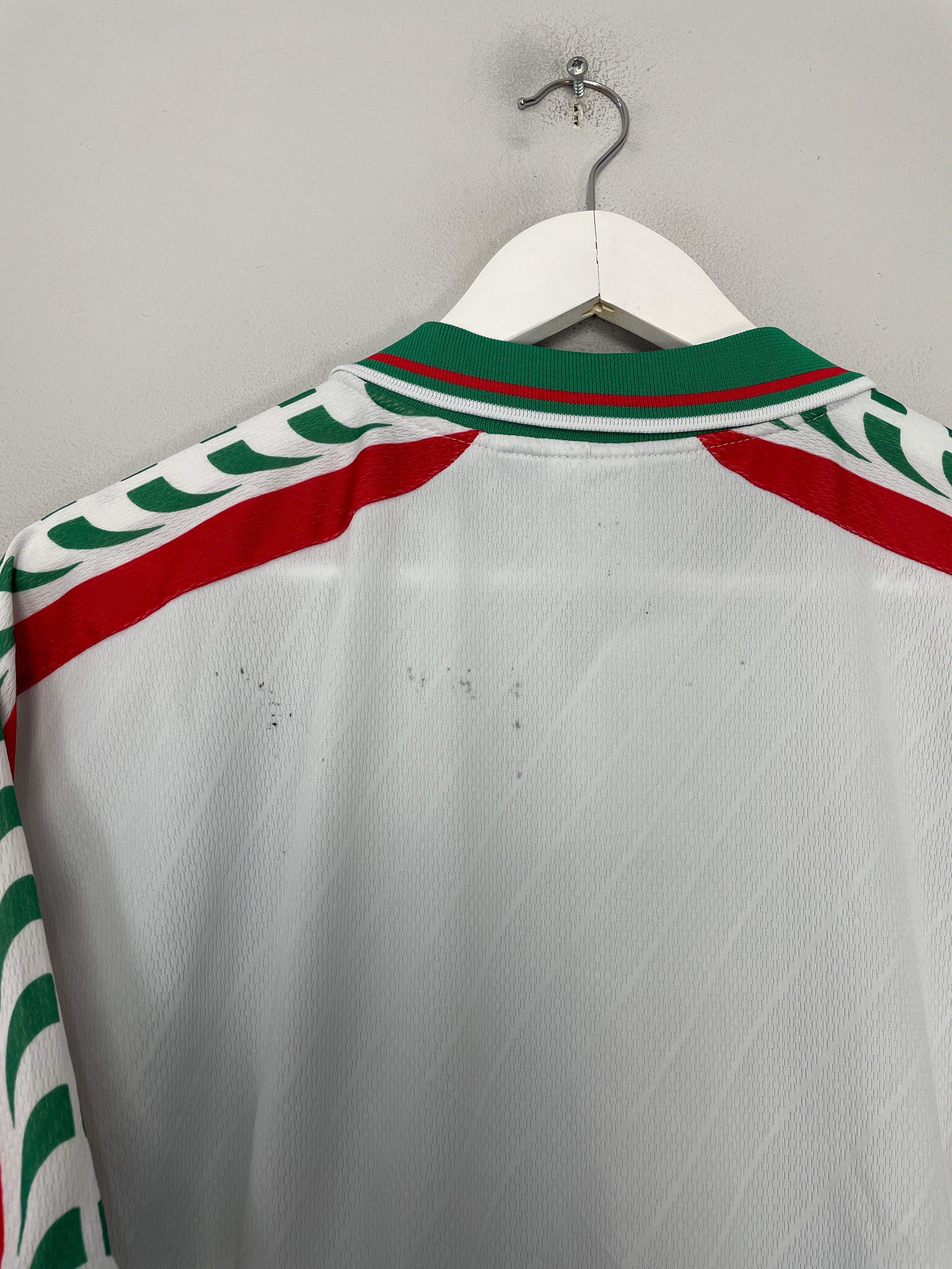 Shop 1996/97 BULGARIA HOME SHIRT (M) PUMA, classic football shirts, vintage football shirts & retro soccer jerseys at Cult Kits