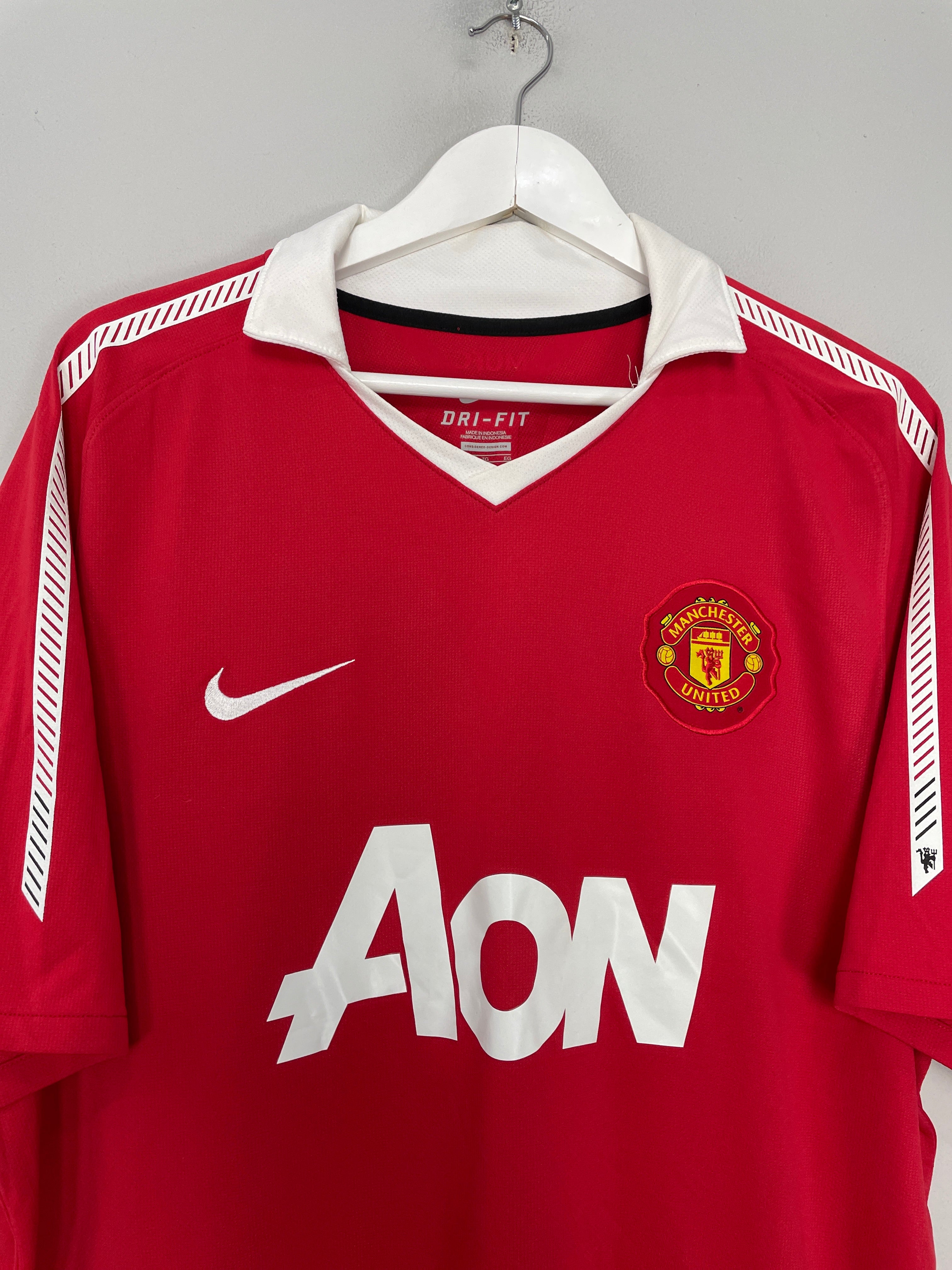 Shop 2010/11 MANCHESTER UNITED VIDIC #15 HOME SHIRT (XL) NIKE, classic football shirts, vintage football shirts & retro soccer jerseys at Cult Kits