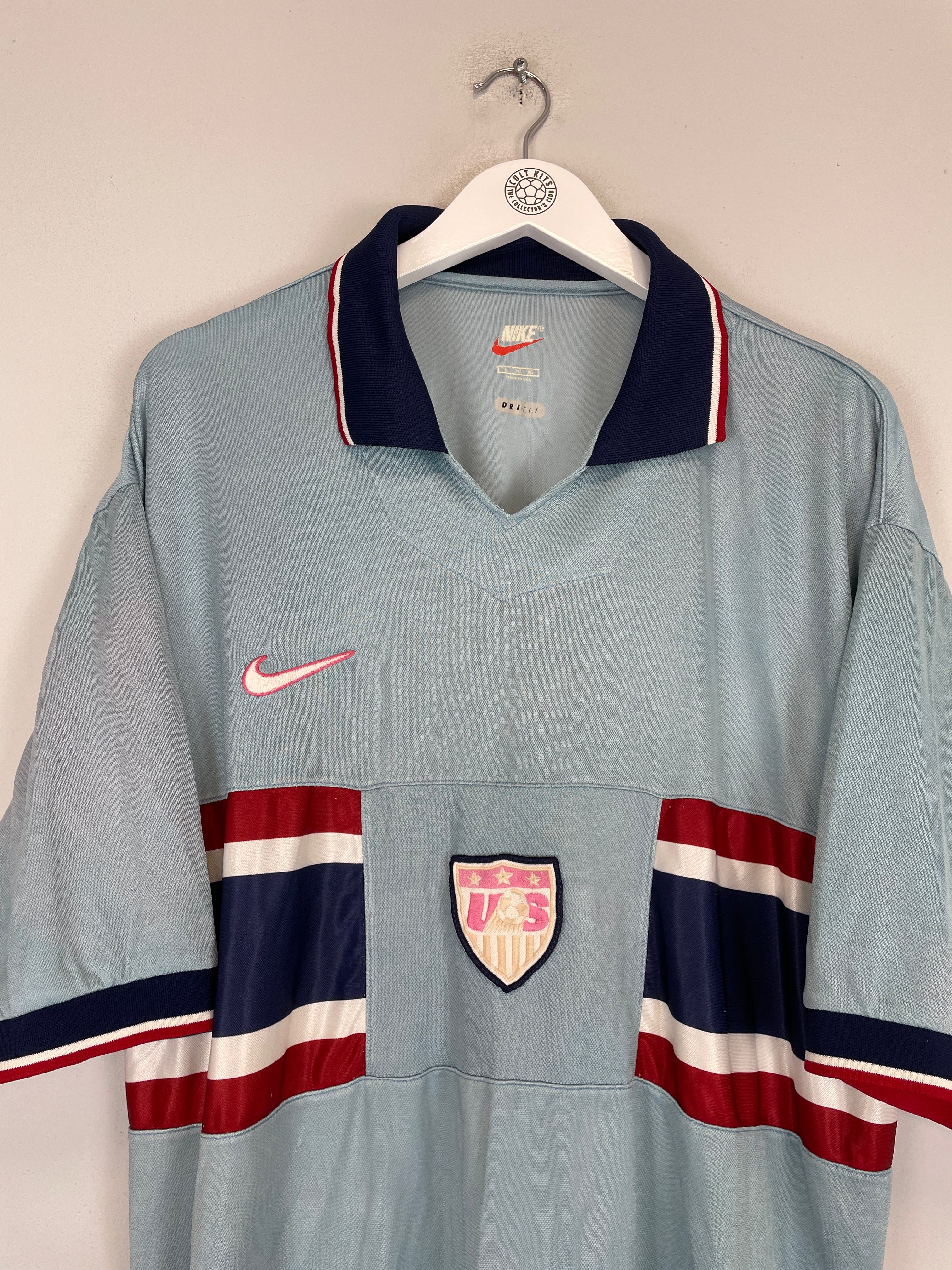 Shop 1995/98 USA THIRD SHIRT (XL) NIKE, classic football shirts, vintage football shirts & retro soccer jerseys at Cult Kits