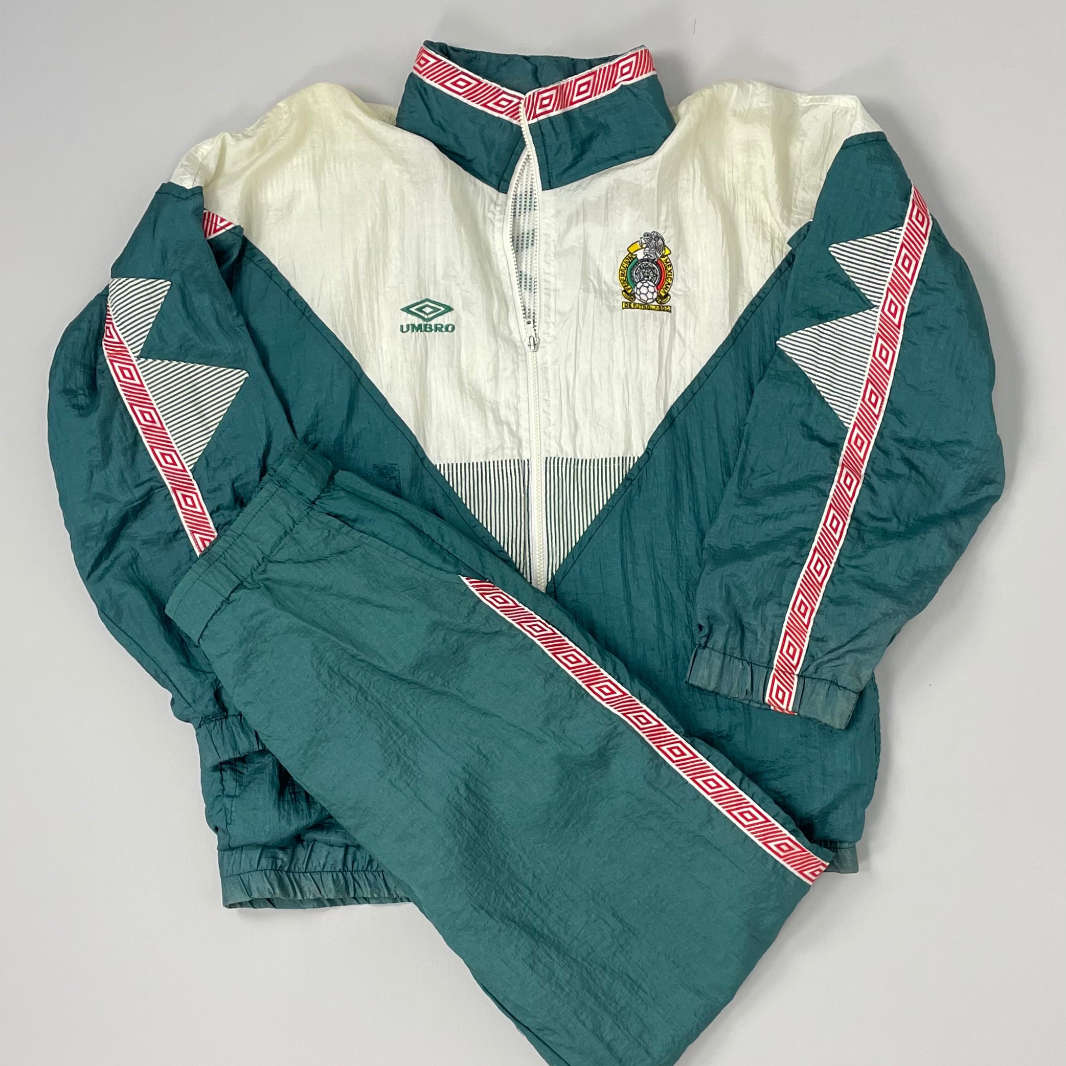 Shop 1993/94 MEXICO FULL TRACKSUIT (L) UMBRO, classic football shirts, vintage football shirts & retro soccer jerseys at Cult Kits