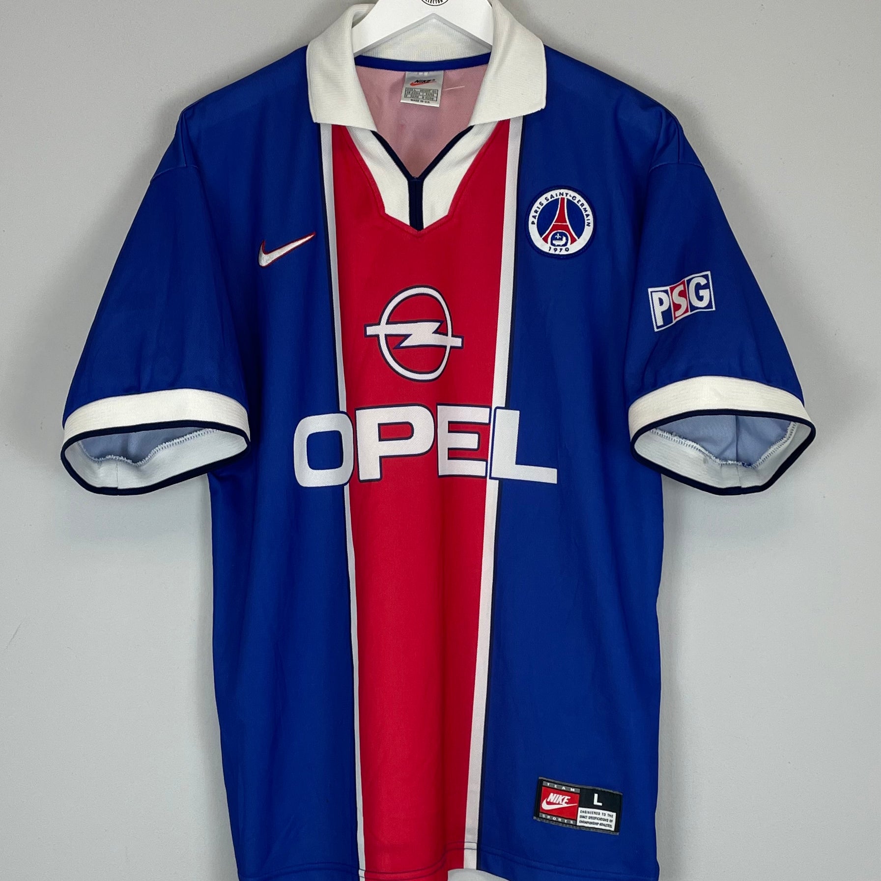 Shop 1997/98 PSG HOME SHIRT (L) NIKE, classic football shirts, vintage football shirts & retro soccer jerseys at Cult Kits