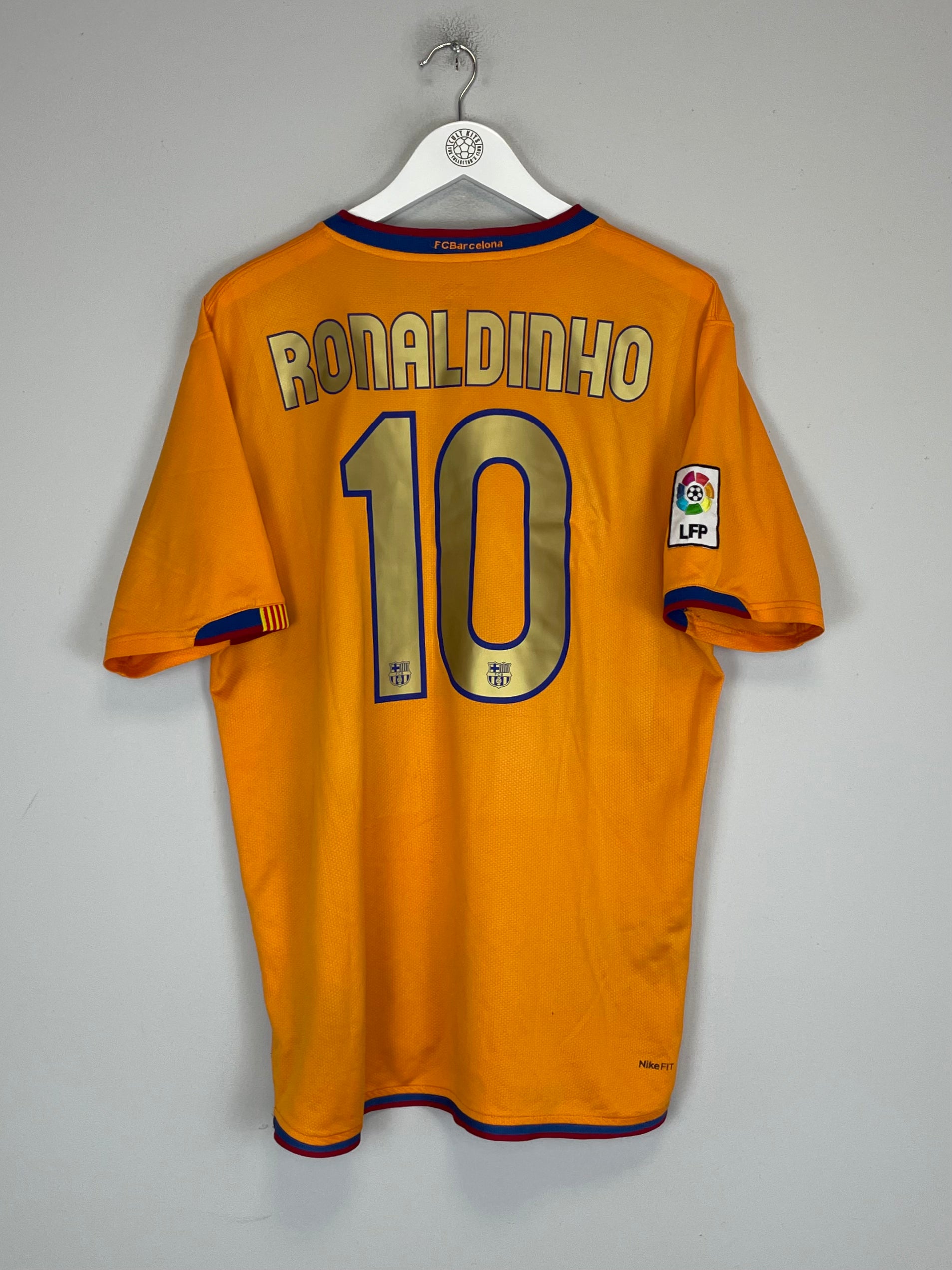 Shop 2006/08 BARCELONA RONALDINHO #10 AWAY SHIRT (L) NIKE, classic football shirts, vintage football shirts & retro soccer jerseys at Cult Kits