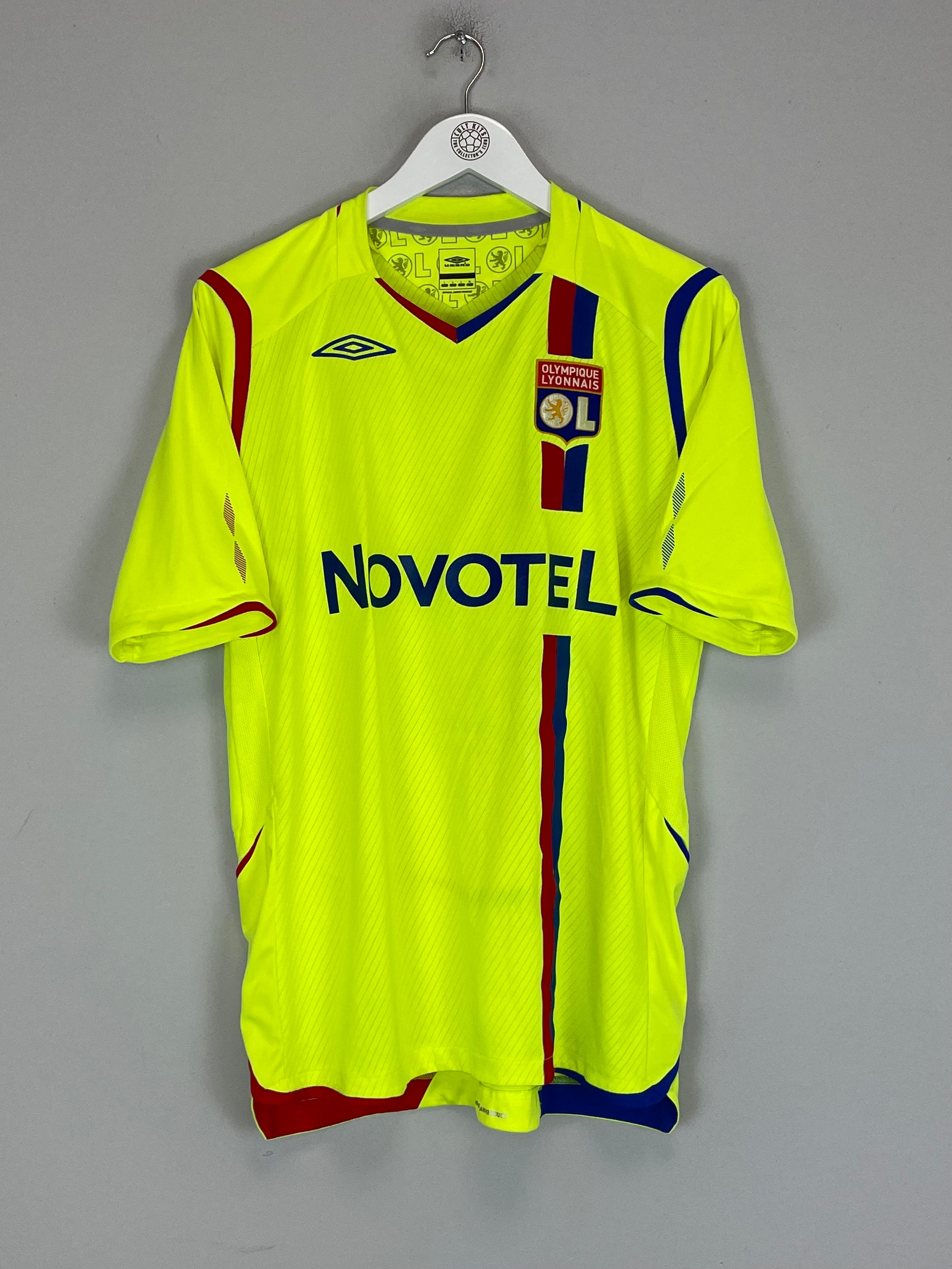 Shop 2008/09 LYON JUNINHO #8 THIRD SHIRT (L) UMBRO, classic football shirts, vintage football shirts & retro soccer jerseys at Cult Kits