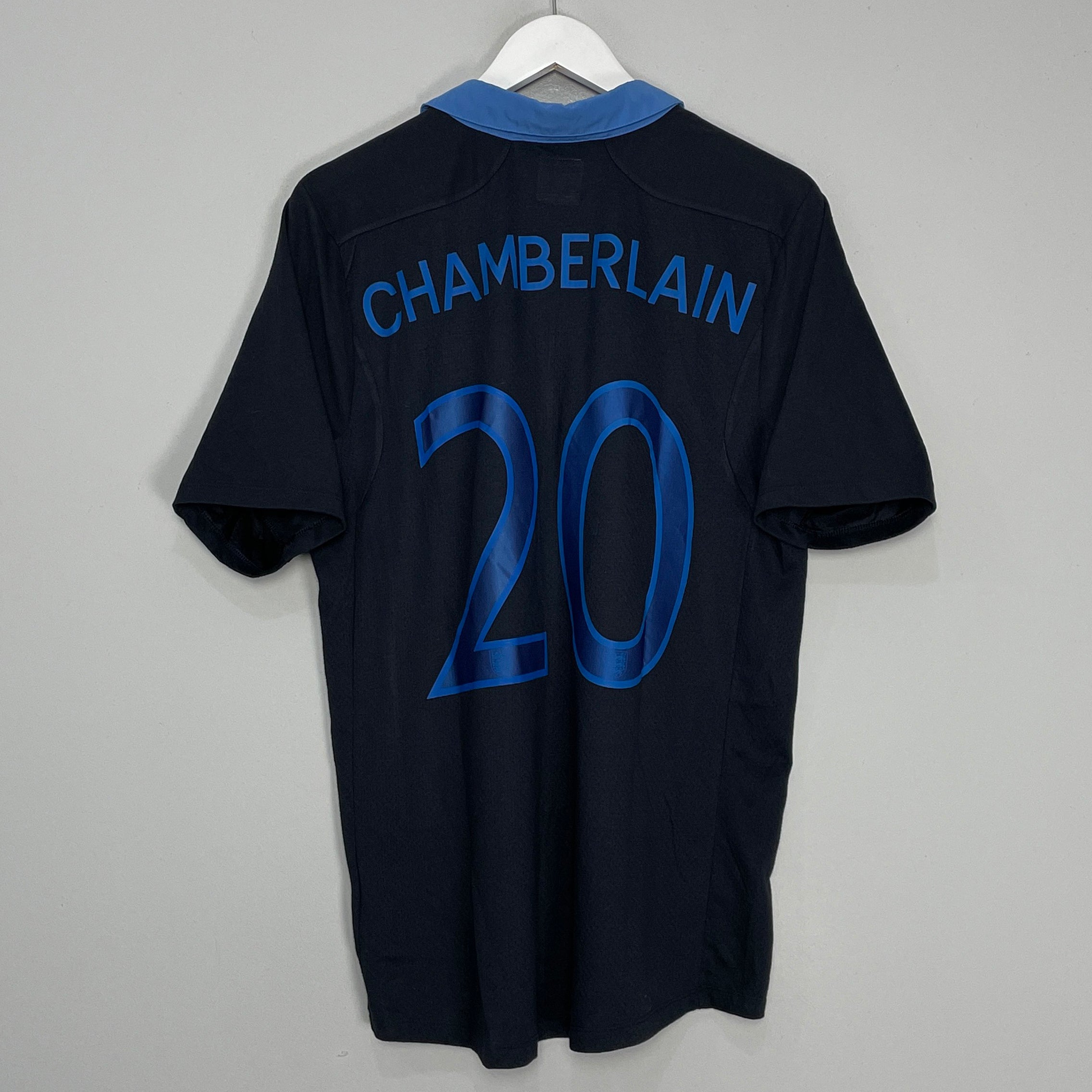 Shop 2011/12 ENGLAND CHAMBERLAIN #20 AWAY SHIRT (L) UMBRO, classic football shirts, vintage football shirts & retro soccer jerseys at Cult Kits