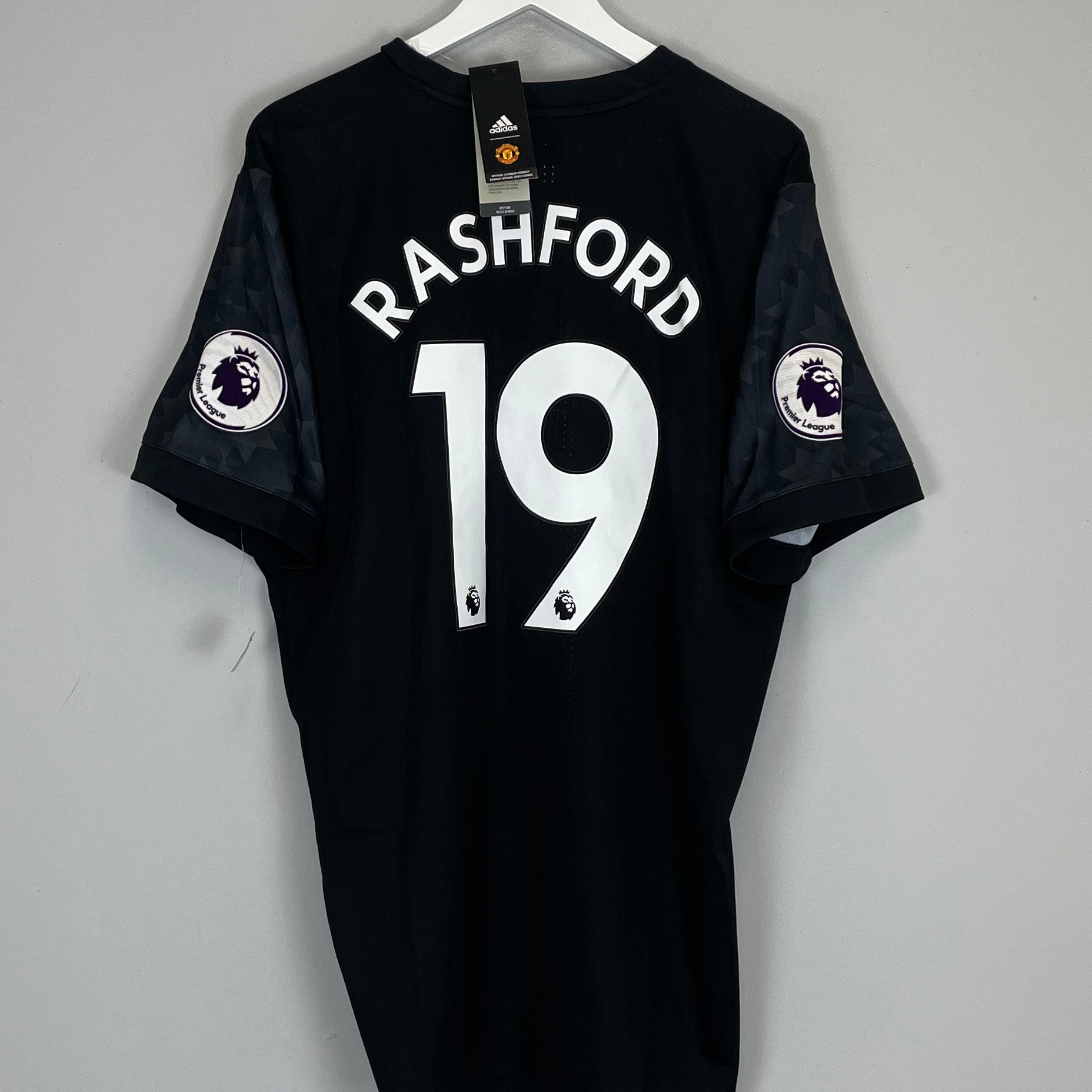 Shop 2017/18 MANCHESTER UNITED RASHFORD #19 *BNWT* AUTHENTIC AWAY SHIRT (XXL) ADIDAS, classic football shirts, vintage football shirts & retro soccer jerseys at Cult Kits