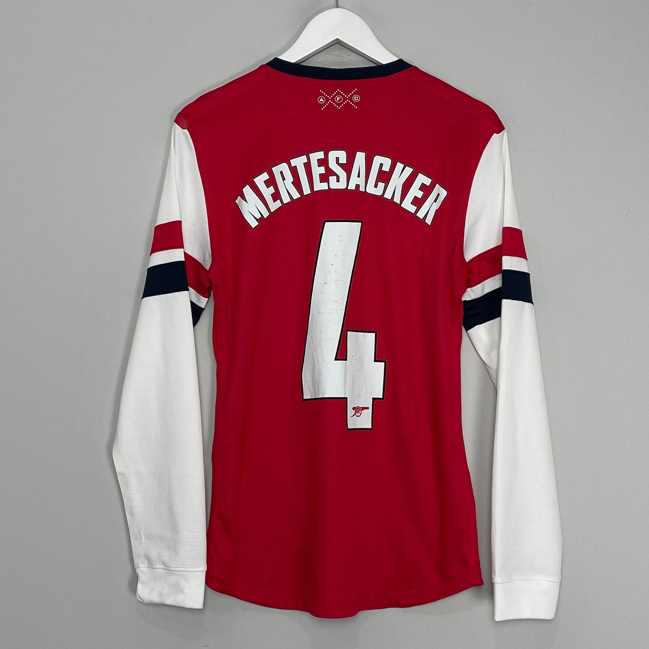 Shop 2012/14 ARSENAL MERTESACKER #4 *PLAYER ISSUE* HOME SHIRT (M) NIKE, classic football shirts, vintage football shirts & retro soccer jerseys at Cult Kits