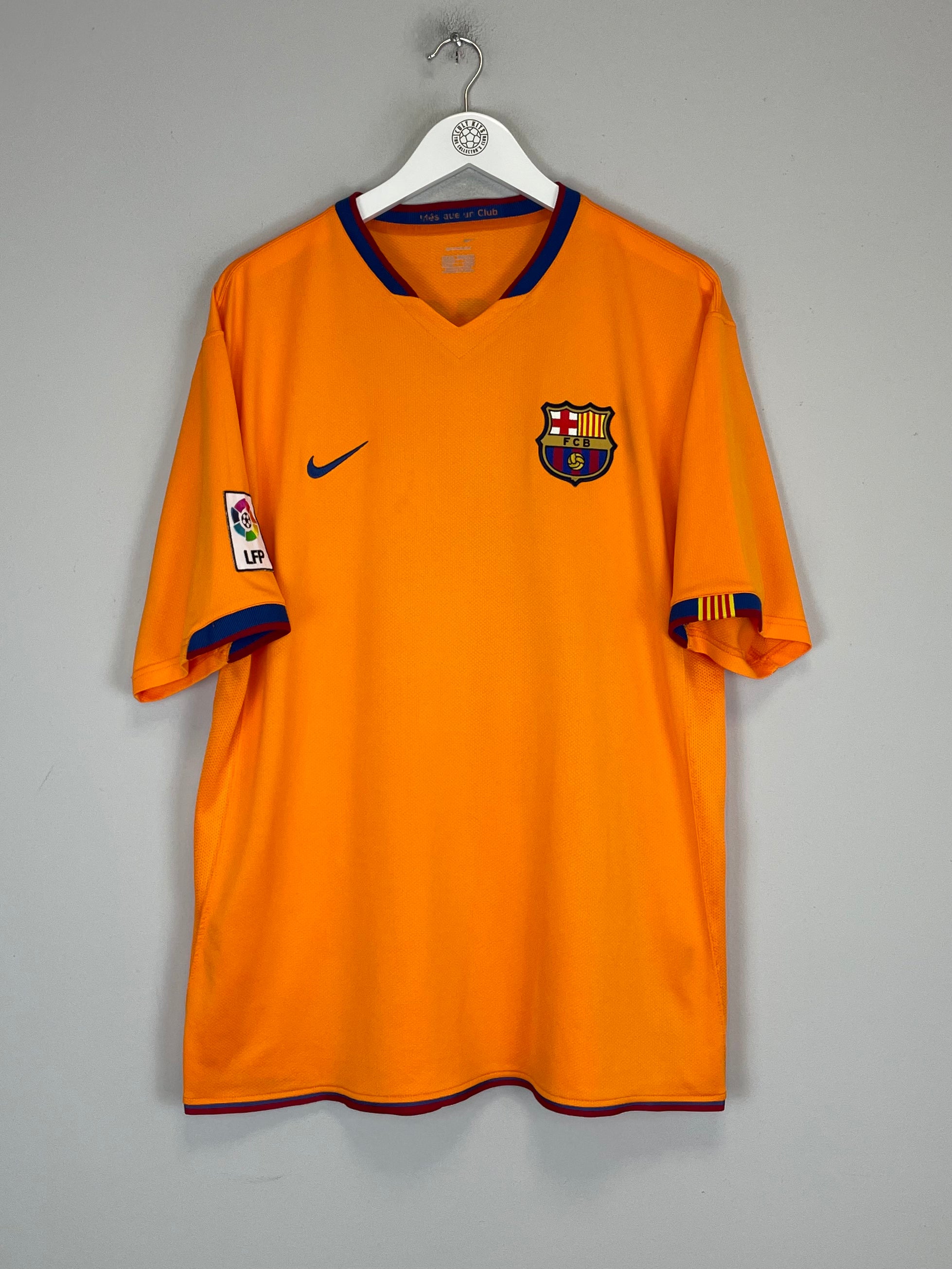 Shop 2006/08 BARCELONA MESSI #19 AWAY SHIRT (XL) NIKE, classic football shirts, vintage football shirts & retro soccer jerseys at Cult Kits