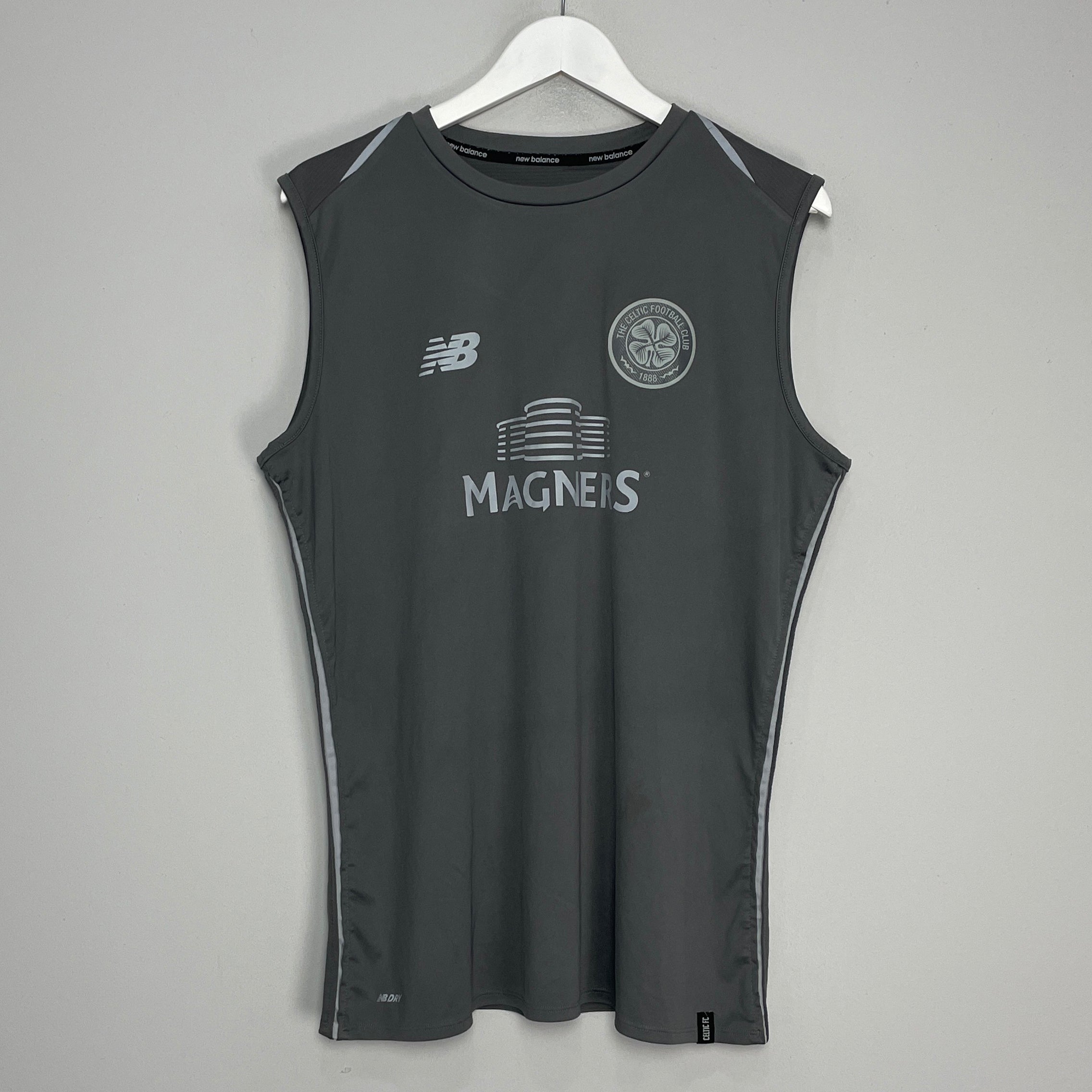 Shop 2017/18 CELTIC TRAINING VEST (L) NEW BALANCE, classic football shirts, vintage football shirts & retro soccer jerseys at Cult Kits