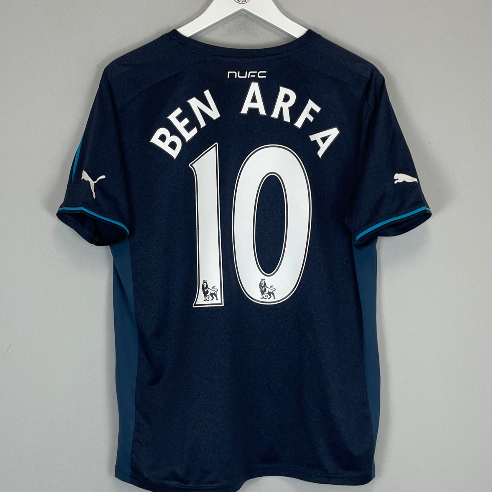 Shop 2013/14 NEWCASTLE BEN ARFA #10 AWAY SHIRT (M) PUMA, classic football shirts, vintage football shirts & retro soccer jerseys at Cult Kits