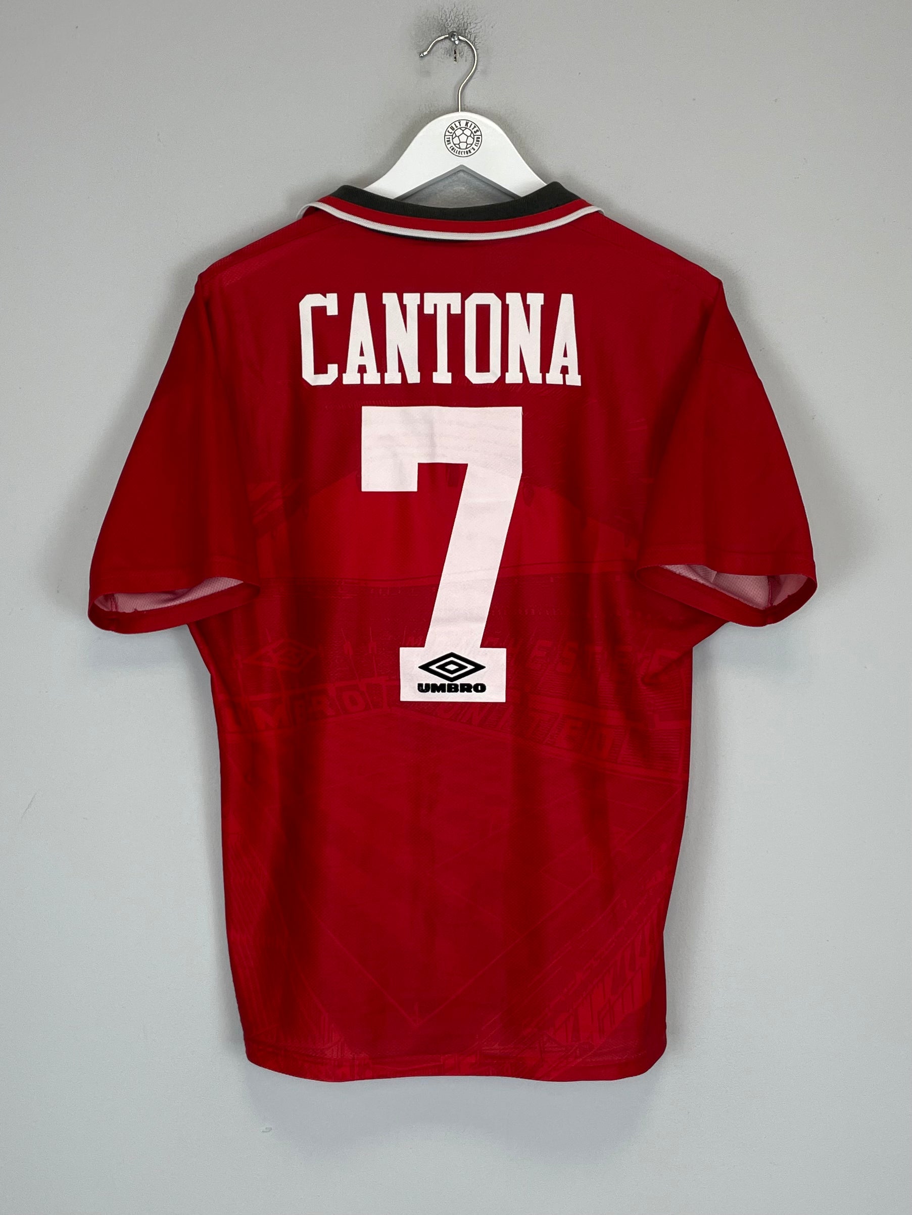Shop 1994/95 MANCHESTER UNITED CANTONA #7 HOME SHIRT (M) UMBRO, classic football shirts, vintage football shirts & retro soccer jerseys at Cult Kits