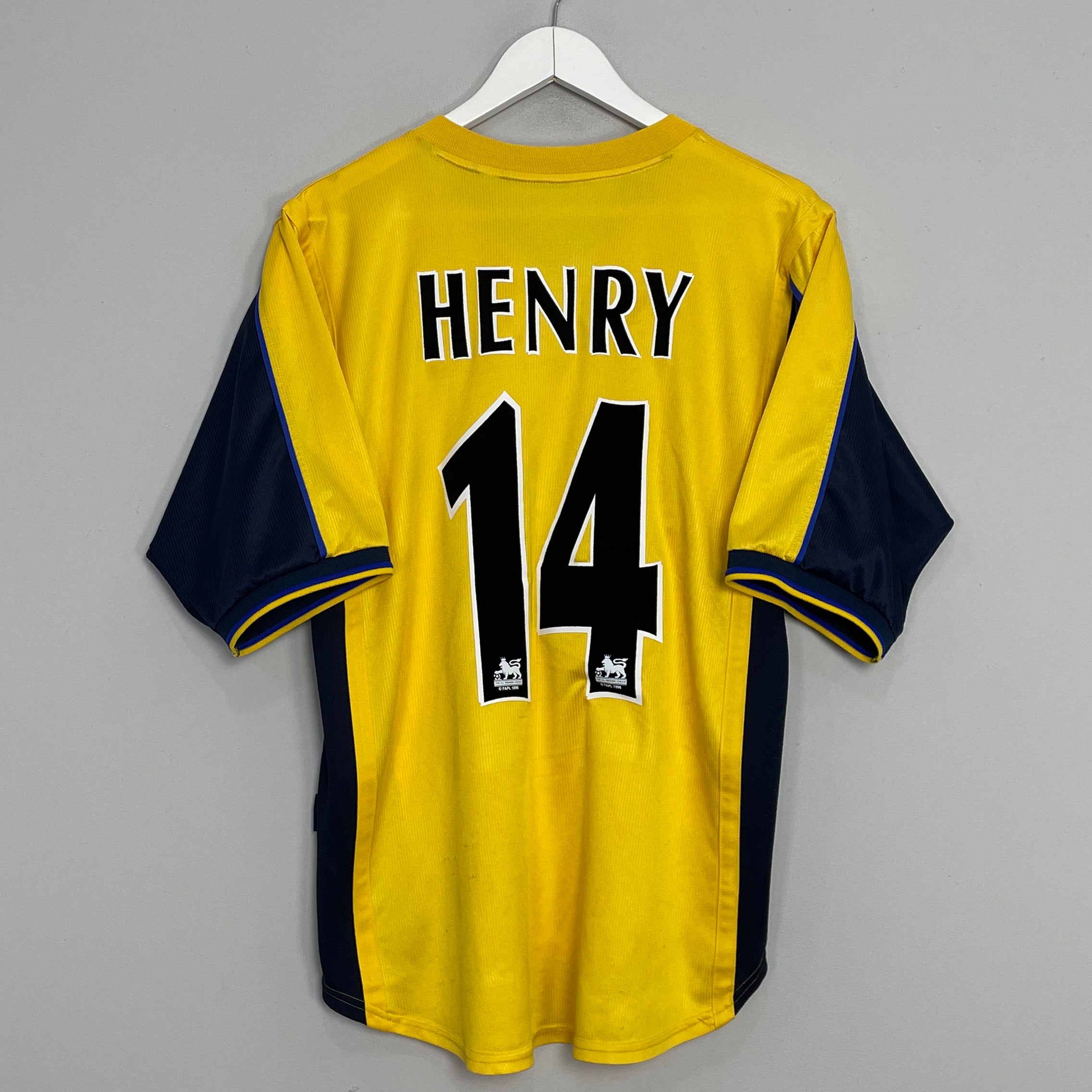 Shop 1999/01 ARSENAL HENRY #14 AWAY SHIRT (L) NIKE, classic football shirts, vintage football shirts & retro soccer jerseys at Cult Kits