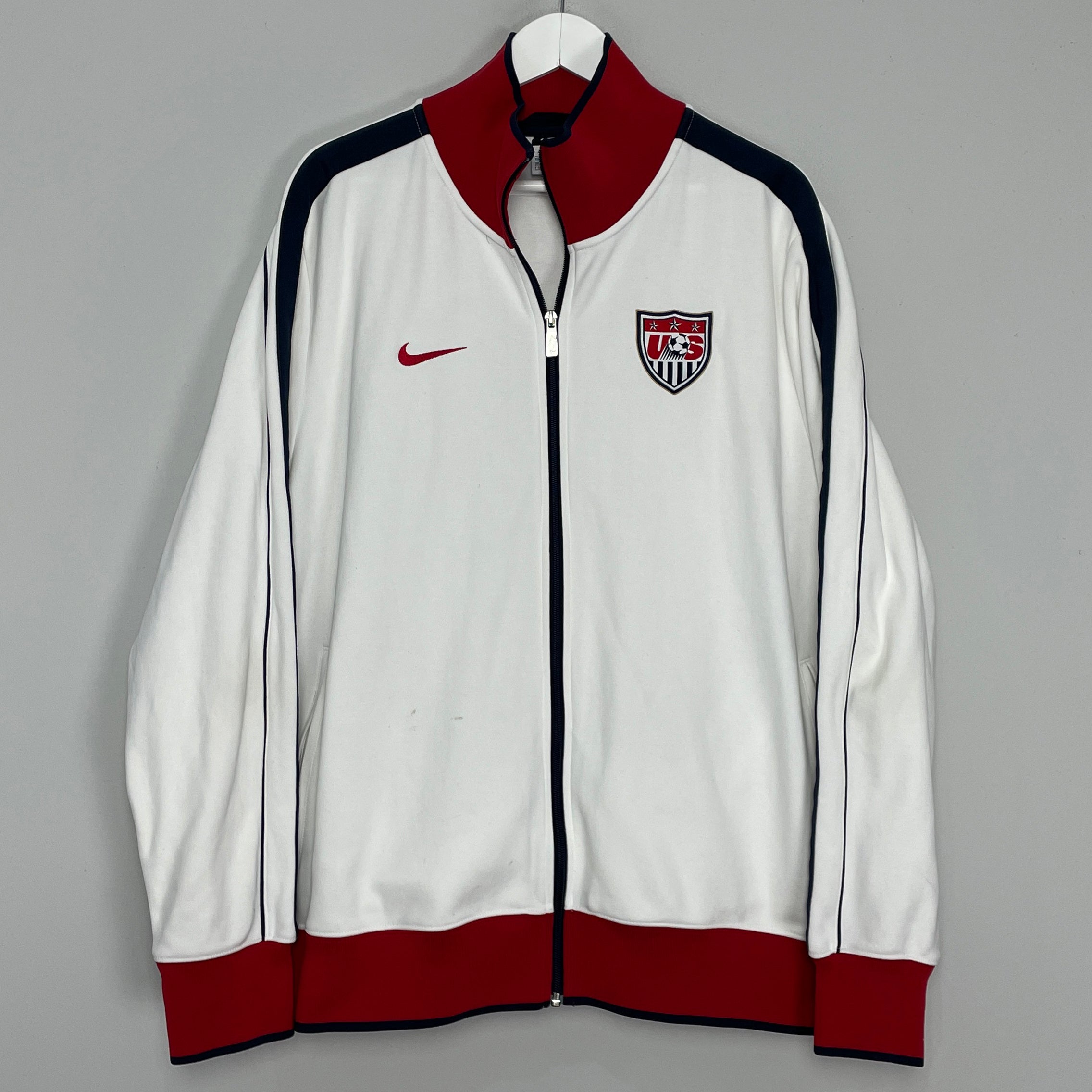 Shop 2010 USA TRACKSUIT TOP (XXL) NIKE, classic football shirts, vintage football shirts & retro soccer jerseys at Cult Kits