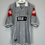 Shop 2000/01 JUVENTUS ZIDANE #21 THIRD SHIRT (XL) LOTTO, classic football shirts, vintage football shirts & retro soccer jerseys at Cult Kits