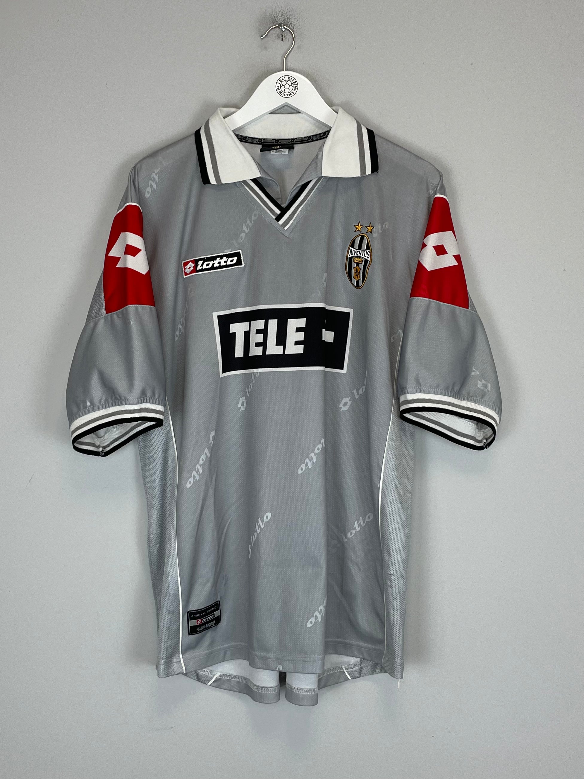 Shop 2000/01 JUVENTUS ZIDANE #21 THIRD SHIRT (XL) LOTTO, classic football shirts, vintage football shirts & retro soccer jerseys at Cult Kits